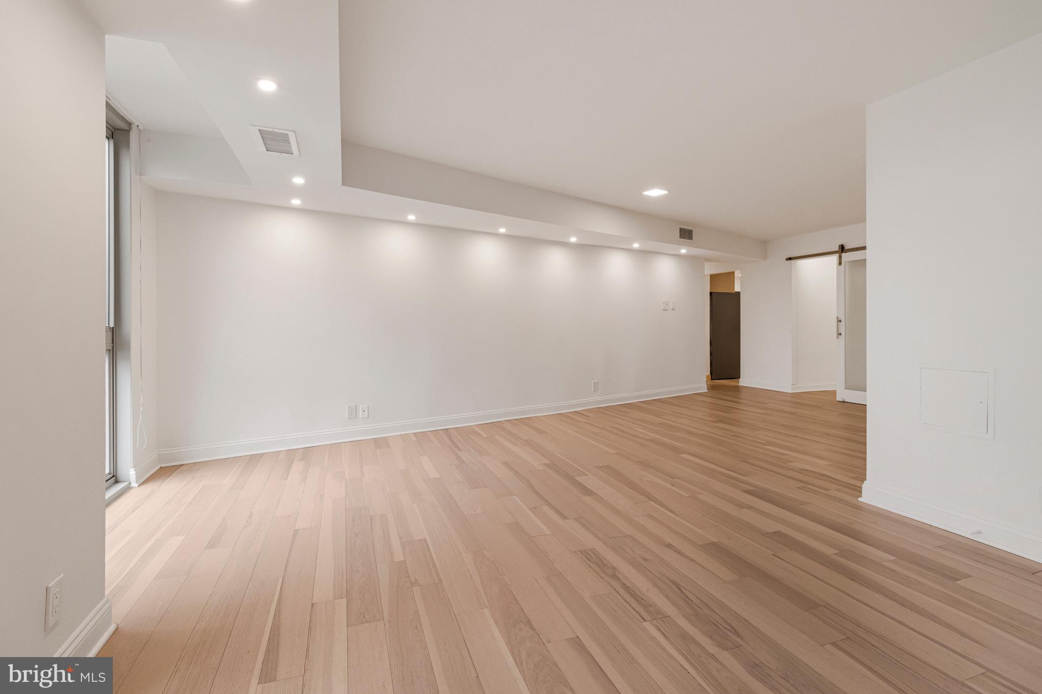 FRIENDSHIP HEIGHTS - Residential