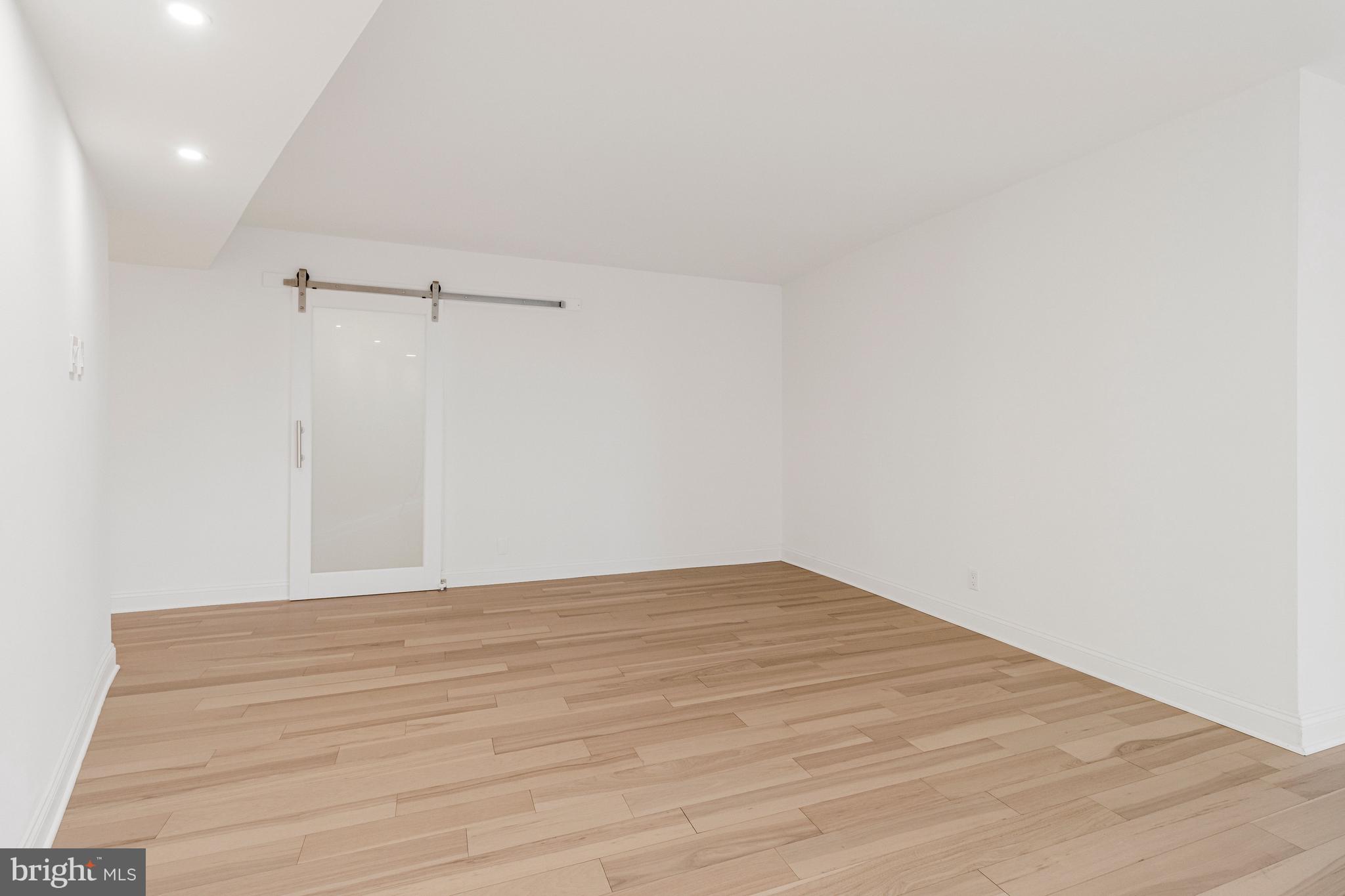 FRIENDSHIP HEIGHTS - Residential