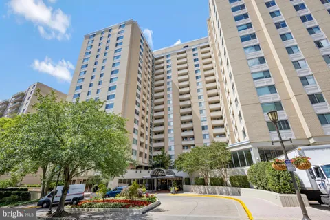 4601 N Park Avenue Unit 1509, Chevy Chase, MD 20815 - #: MDMC2219802
