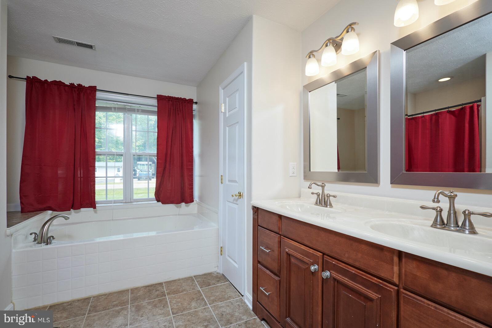 THE WOODS AT BAYSIDE - Residential