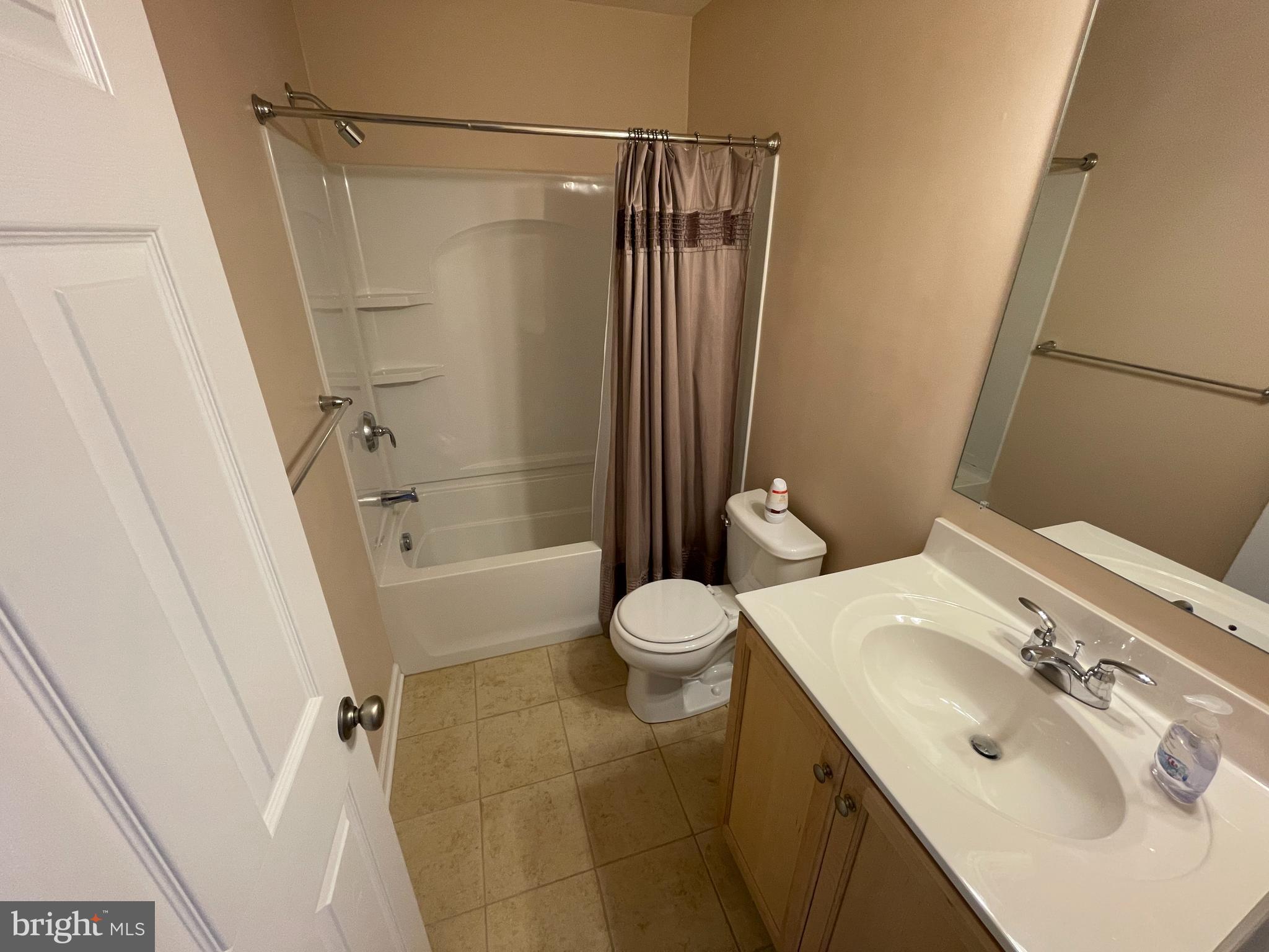 DEATRICK VILLAGE - Residential Lease