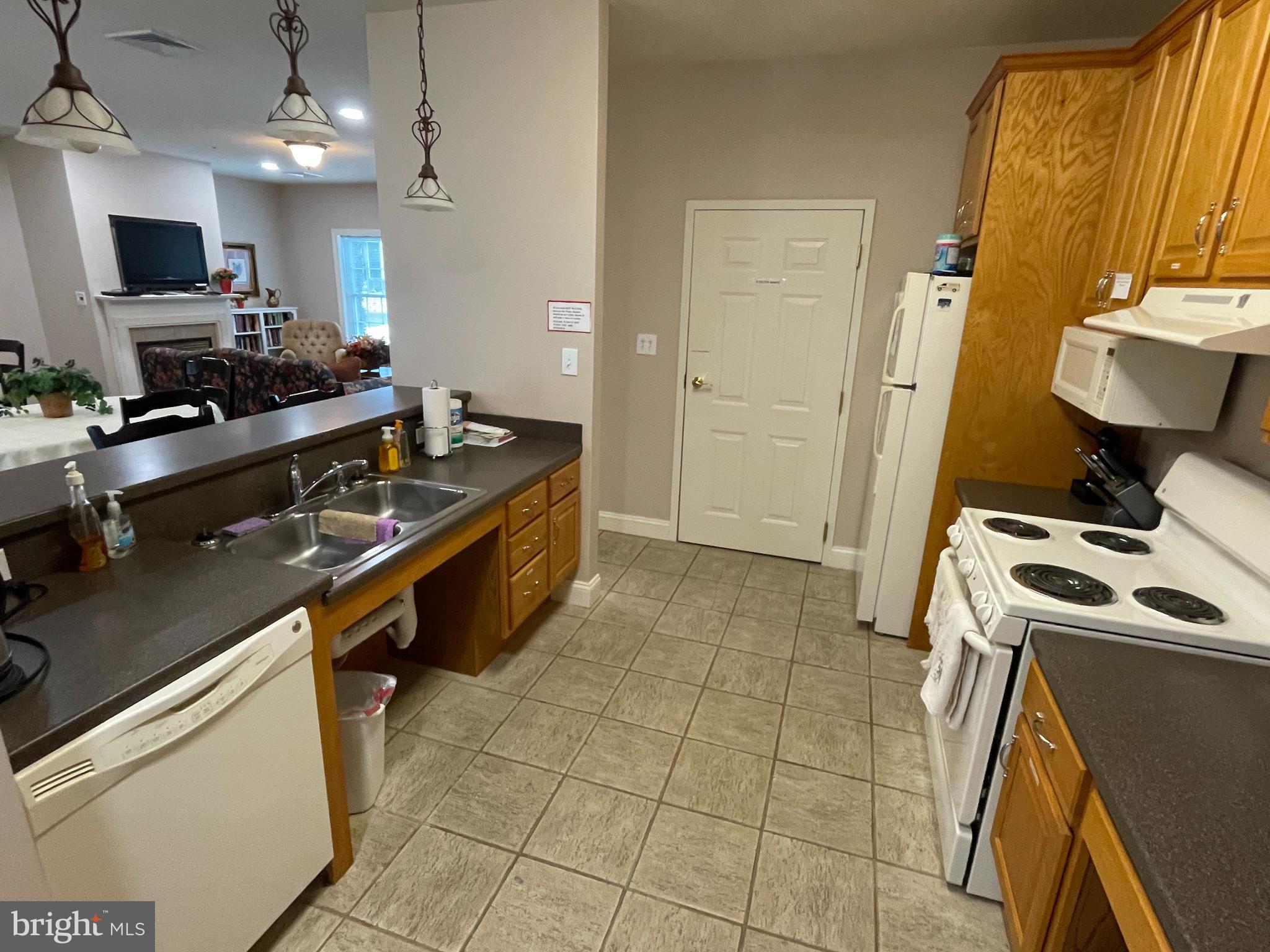 DEATRICK VILLAGE - Residential Lease