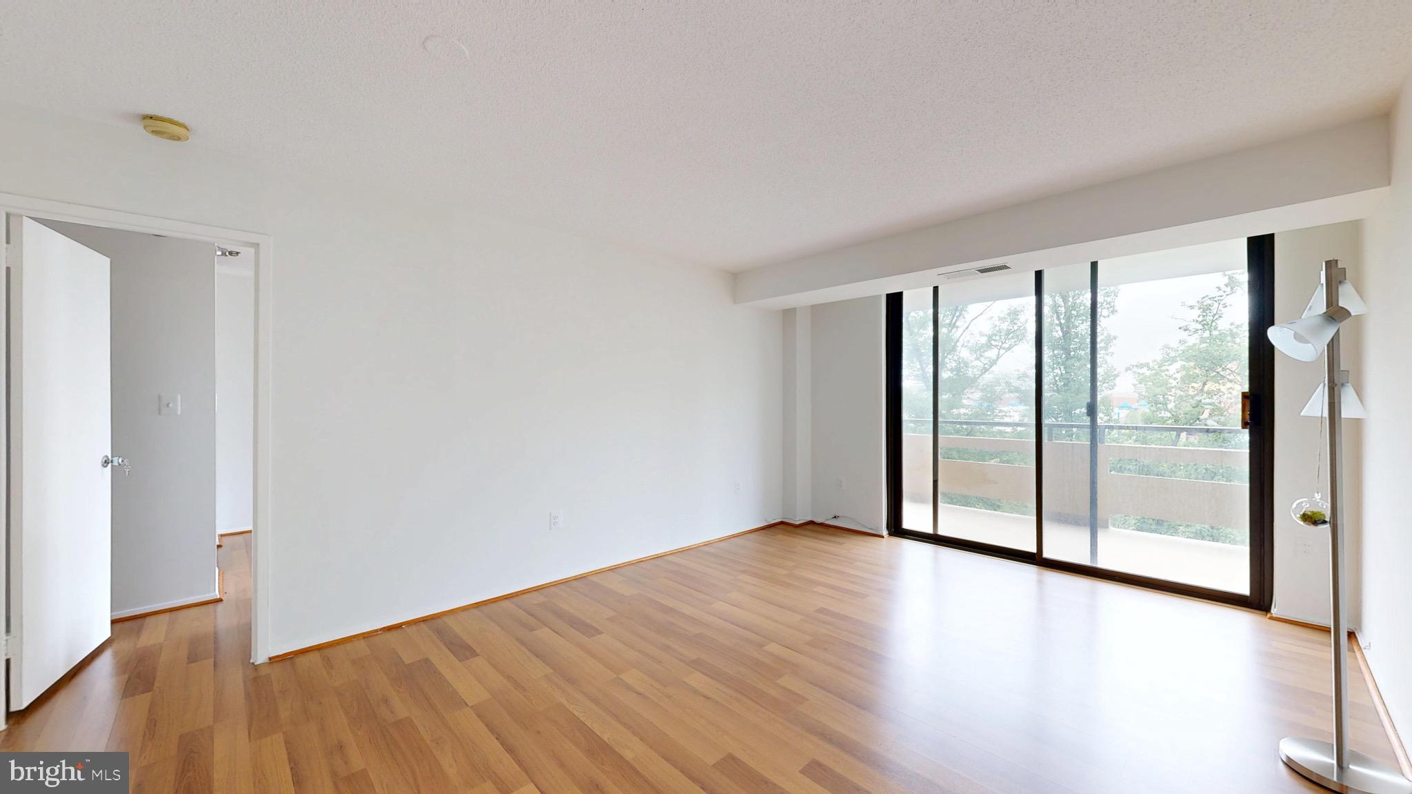 1808 OLD MEADOW ROAD 1015