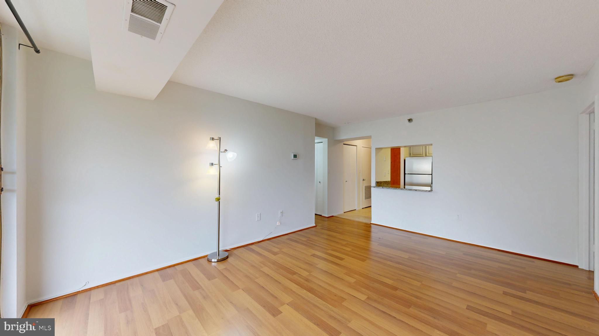 1808 OLD MEADOW ROAD 1015