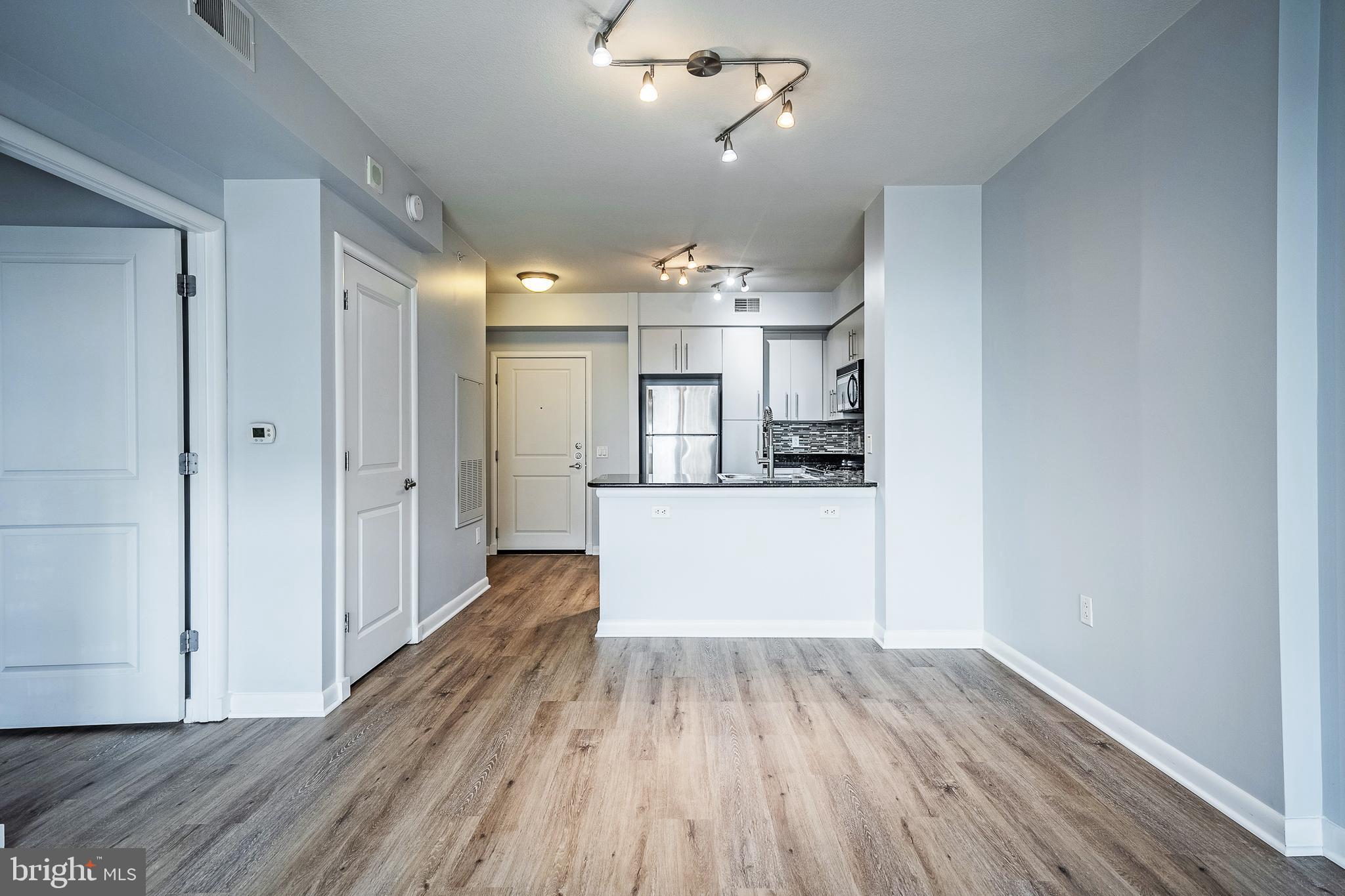 1021 N GARFIELD STREET 747