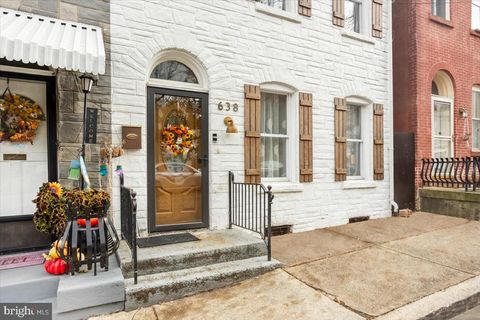 Photo of 638 Saint Joseph Street, LANCASTER, PA 17603 (MLS # PALA2079428)