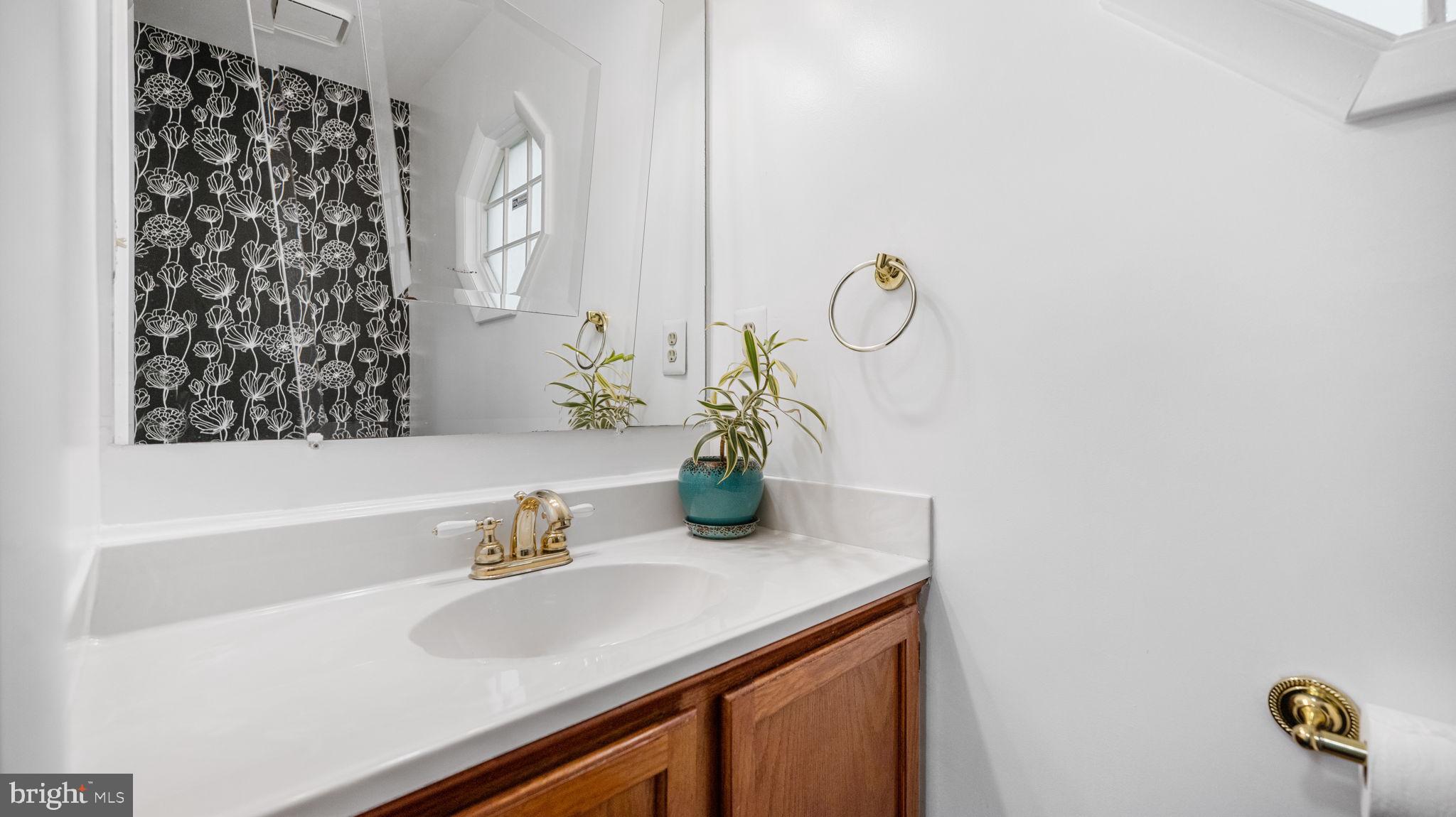 CHURCHILL TOWN SECTOR - Residential Lease