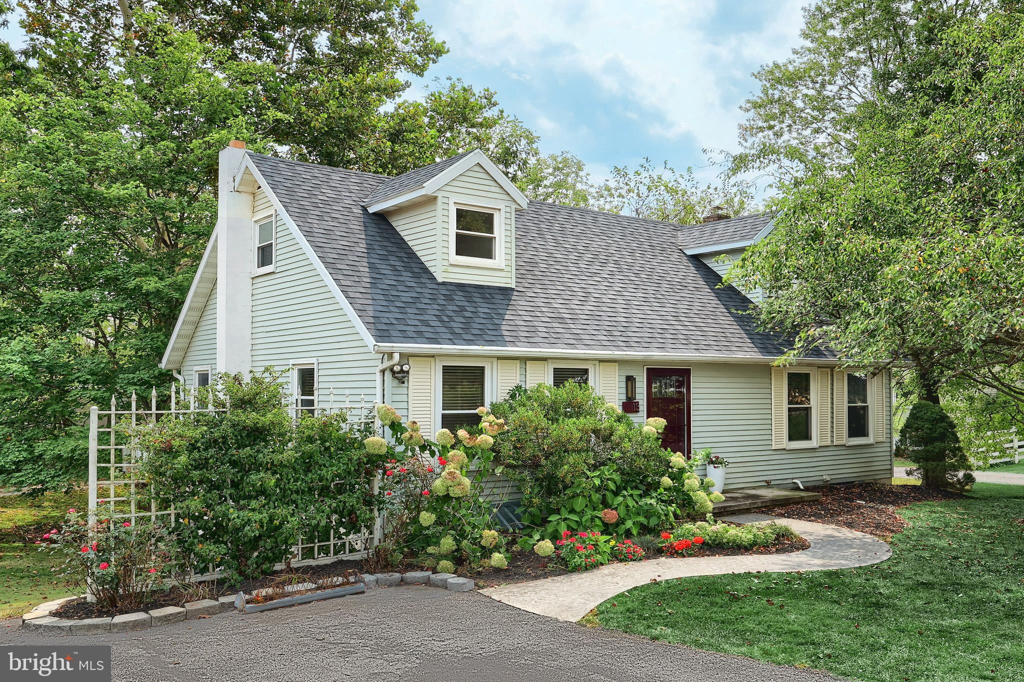 Move-In Ready Cape Cod in Conewago Valley School District!
Welcome home to this beautifully maintained 3-bedroom, 2-bathroom Cape Cod, nestled in a quiet cul-de-sac within the sought-after Conewago Valley School District. This charming home offers modern updates and comfortable living in a serene setting—just a short walk from New Oxford’s vibrant town square.
Step inside to discover brand-new luxury vinyl plank flooring throughout, complemented by a brand new roof (2025) and central air for year-round comfort. The kitchen boasts solid Maple cabinetry, granite countertops with a tile backsplash, and all-new stainless steel appliances.
The spacious primary suite encompasses the entire second floor, featuring two walk-in closets, including one with custom built-ins—your dream closet awaits!
Enjoy even more living space in the fully finished basement, ideal for entertaining. With durable tile flooring, a wet bar with quartz countertops, and your very own wine cooler, this area is perfect for game nights or relaxing with friends.
Step outside to your expansive composite deck (installed in 2022), which spans the entire length of the home—offering the perfect spot for outdoor dining, lounging, or enjoying the peaceful surroundings. Below the deck you will find a covered patio.
Located just minutes from Route 30, New Oxford High School, and New Oxford Elementary, this home offers both convenience and charm. Enjoy walking distance to coffee shops, local shops, and community events in New Oxford’s picturesque center square. Listing Agent has financial interest.
Don't miss this incredible opportunity—schedule your private tour today!