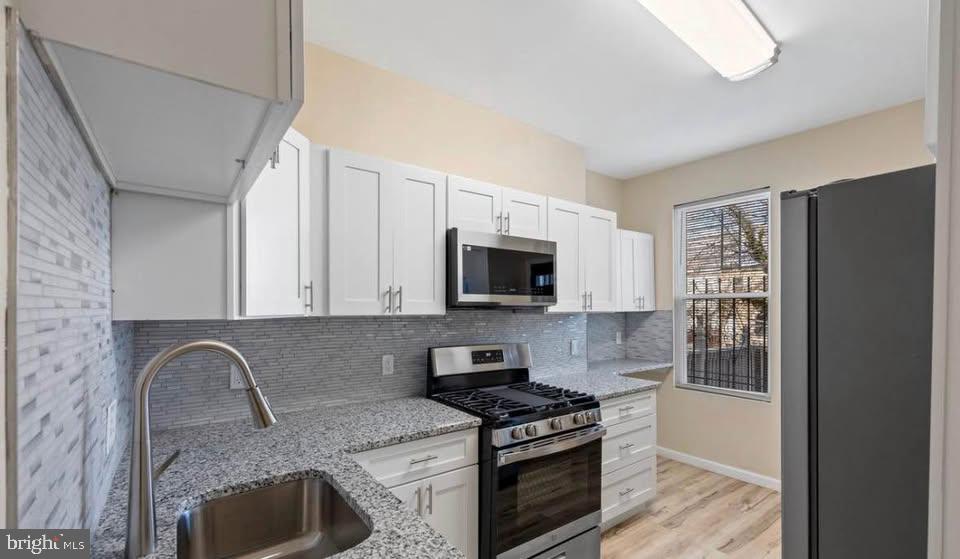 BOOTH-BOYD - Residential Lease