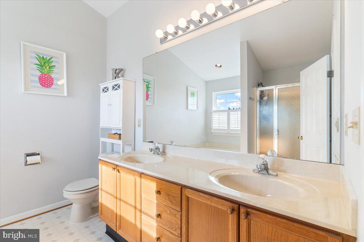 WATERSIDE - Residential