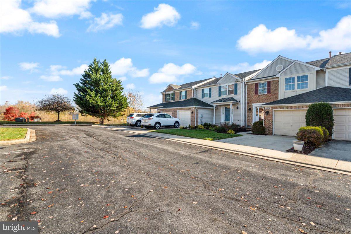 WATERSIDE - Residential