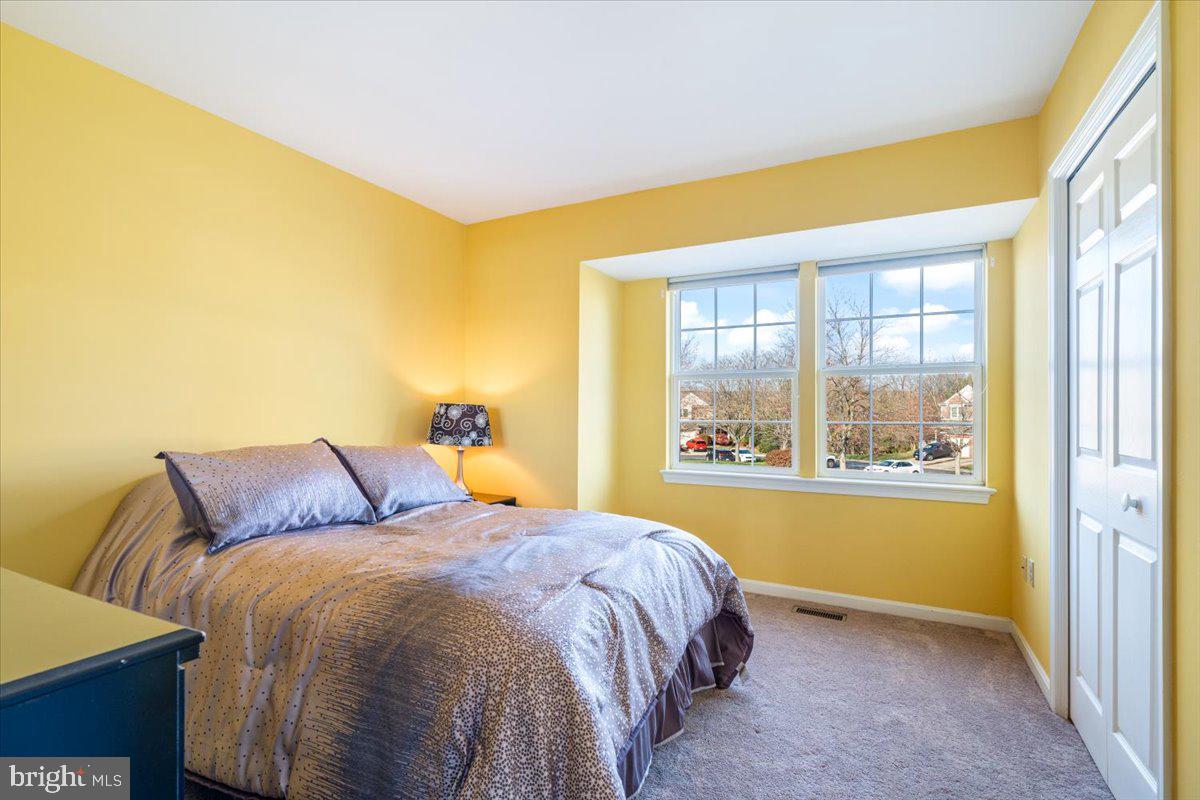 WATERSIDE - Residential