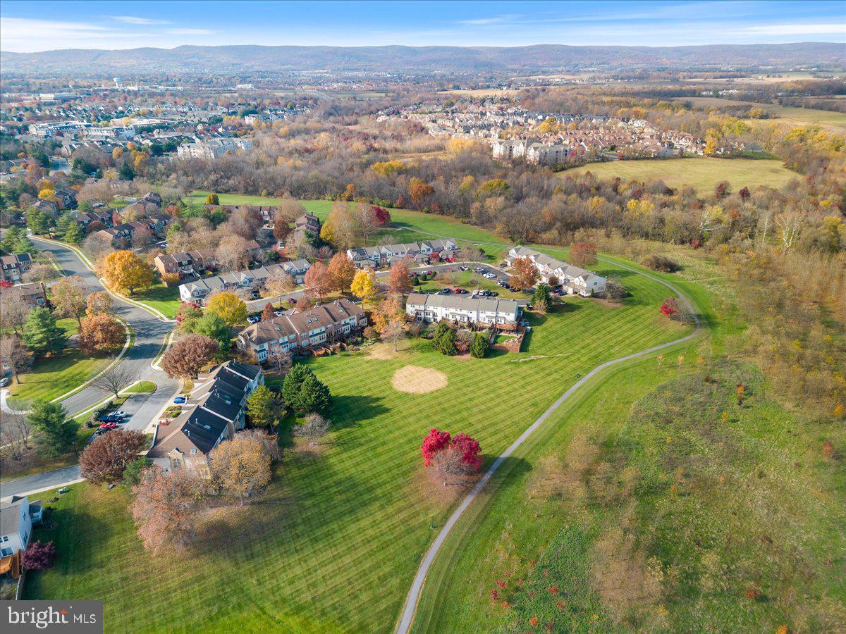 WATERSIDE - Residential