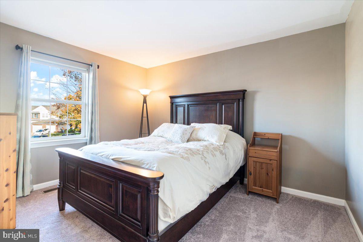 WATERSIDE - Residential