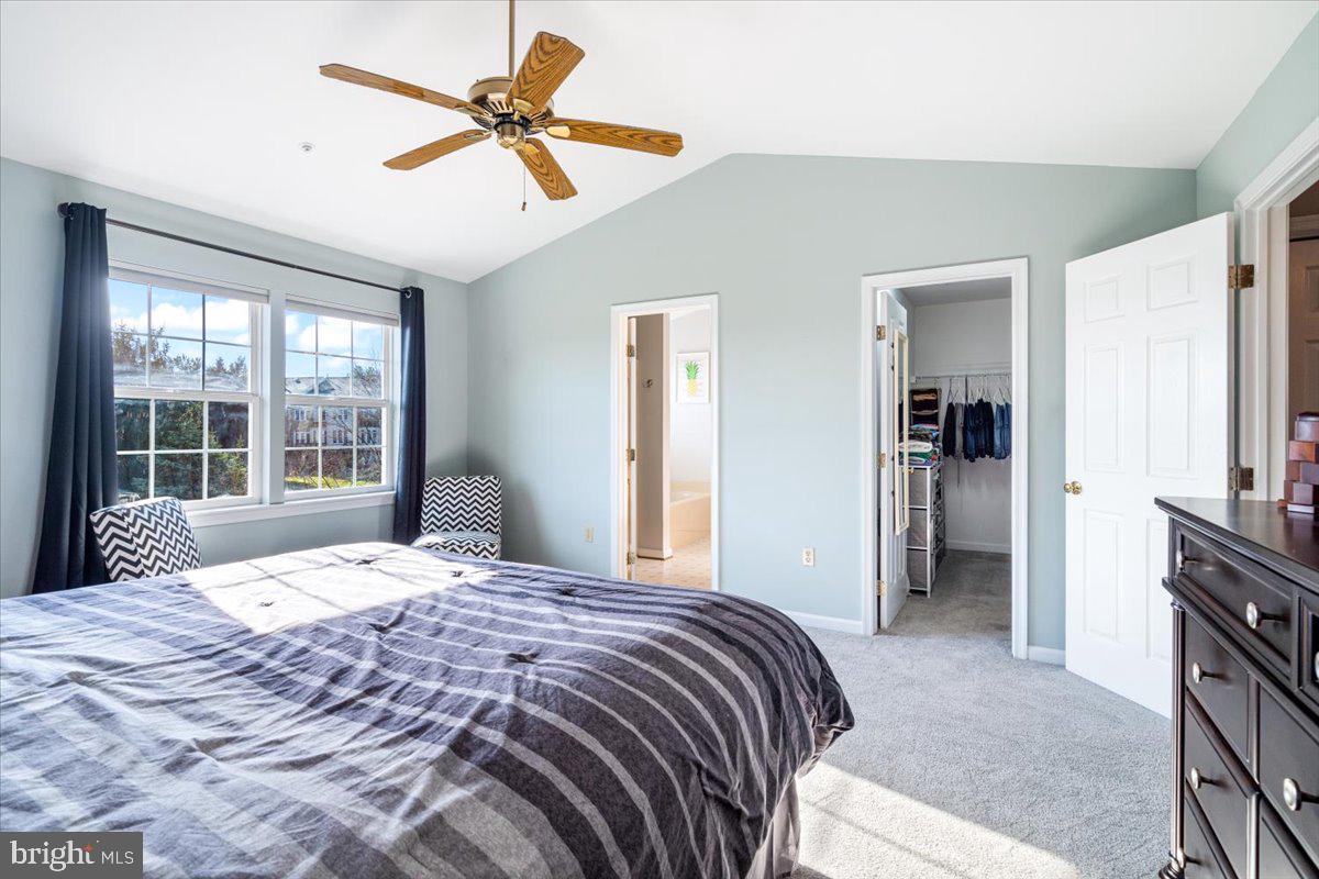 WATERSIDE - Residential