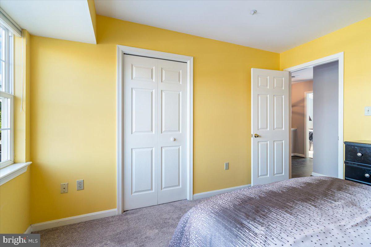 WATERSIDE - Residential