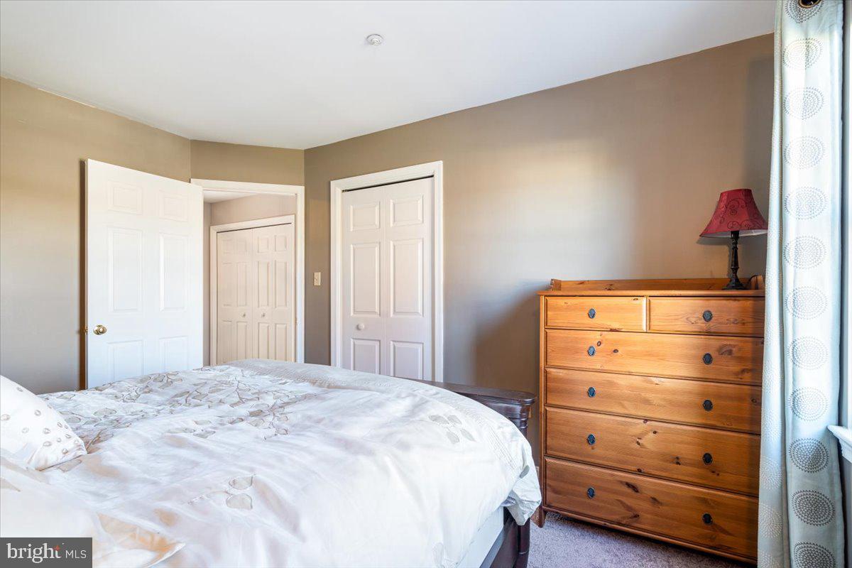 WATERSIDE - Residential