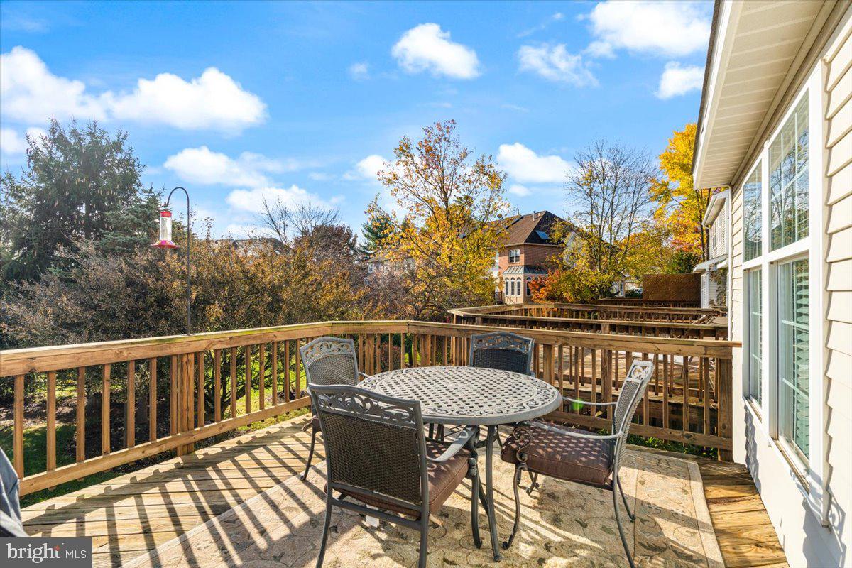 WATERSIDE - Residential