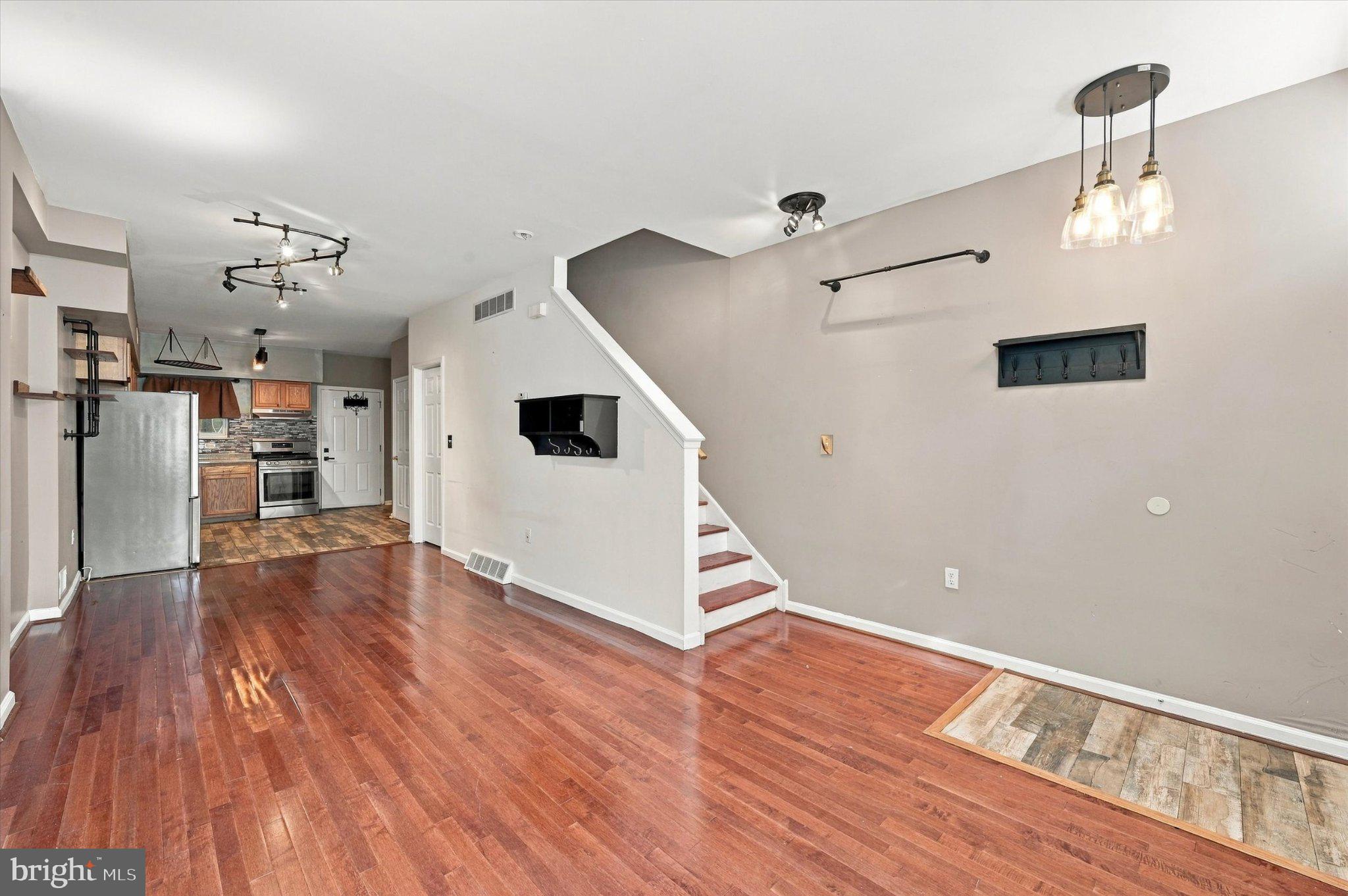 2341 CROSS STREET