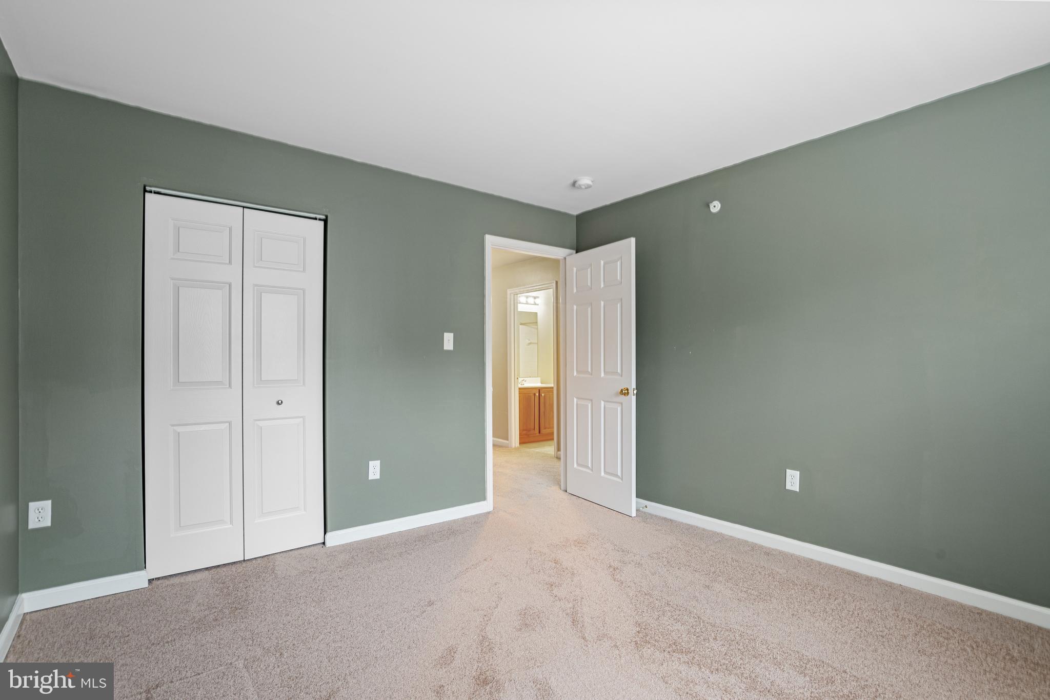 SUNNYBROOK - Residential