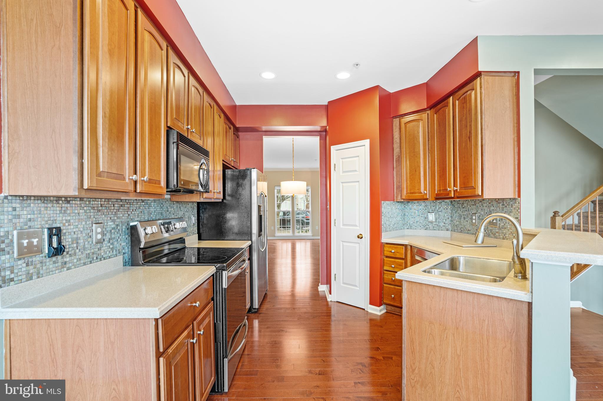 SUNNYBROOK - Residential