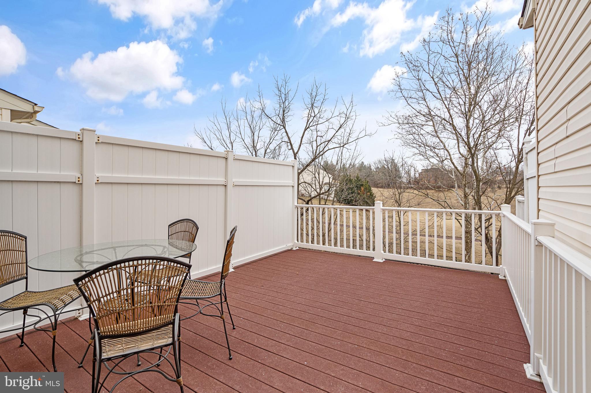 SUNNYBROOK - Residential