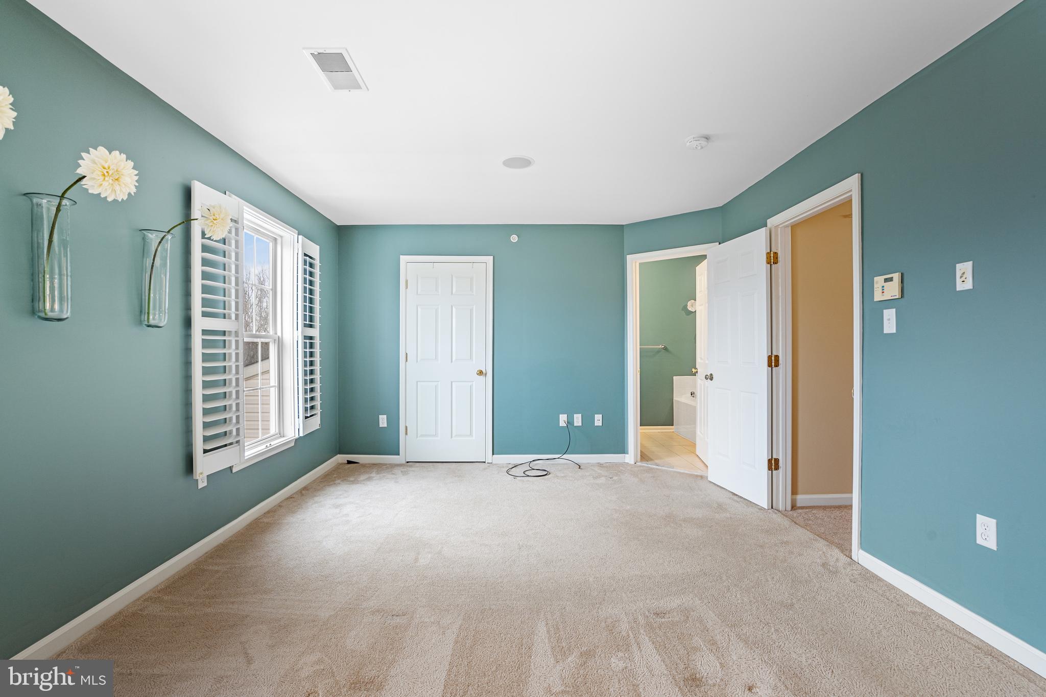 SUNNYBROOK - Residential