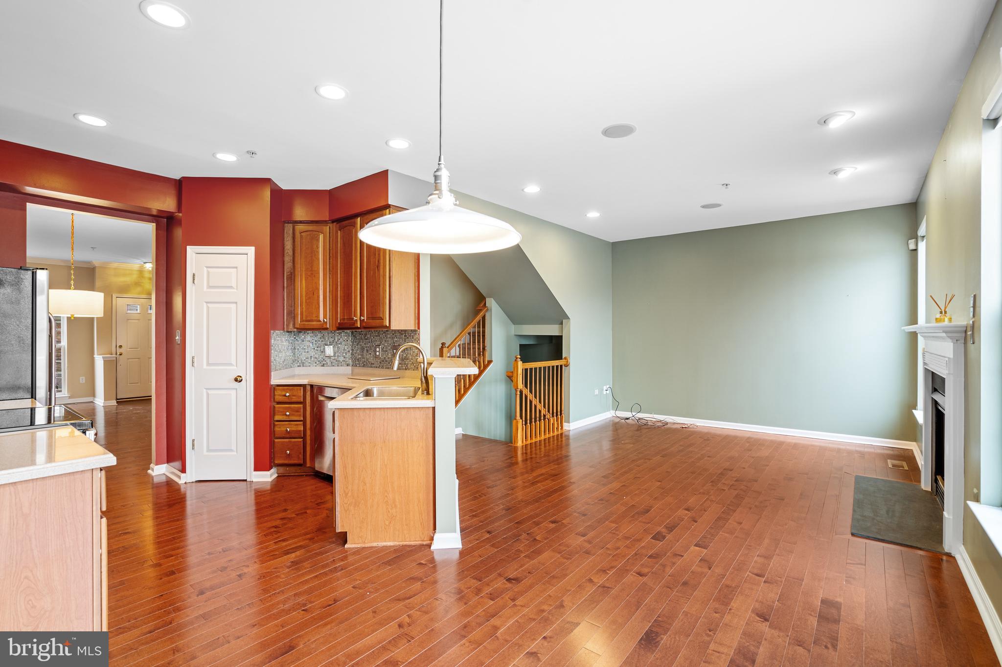 SUNNYBROOK - Residential