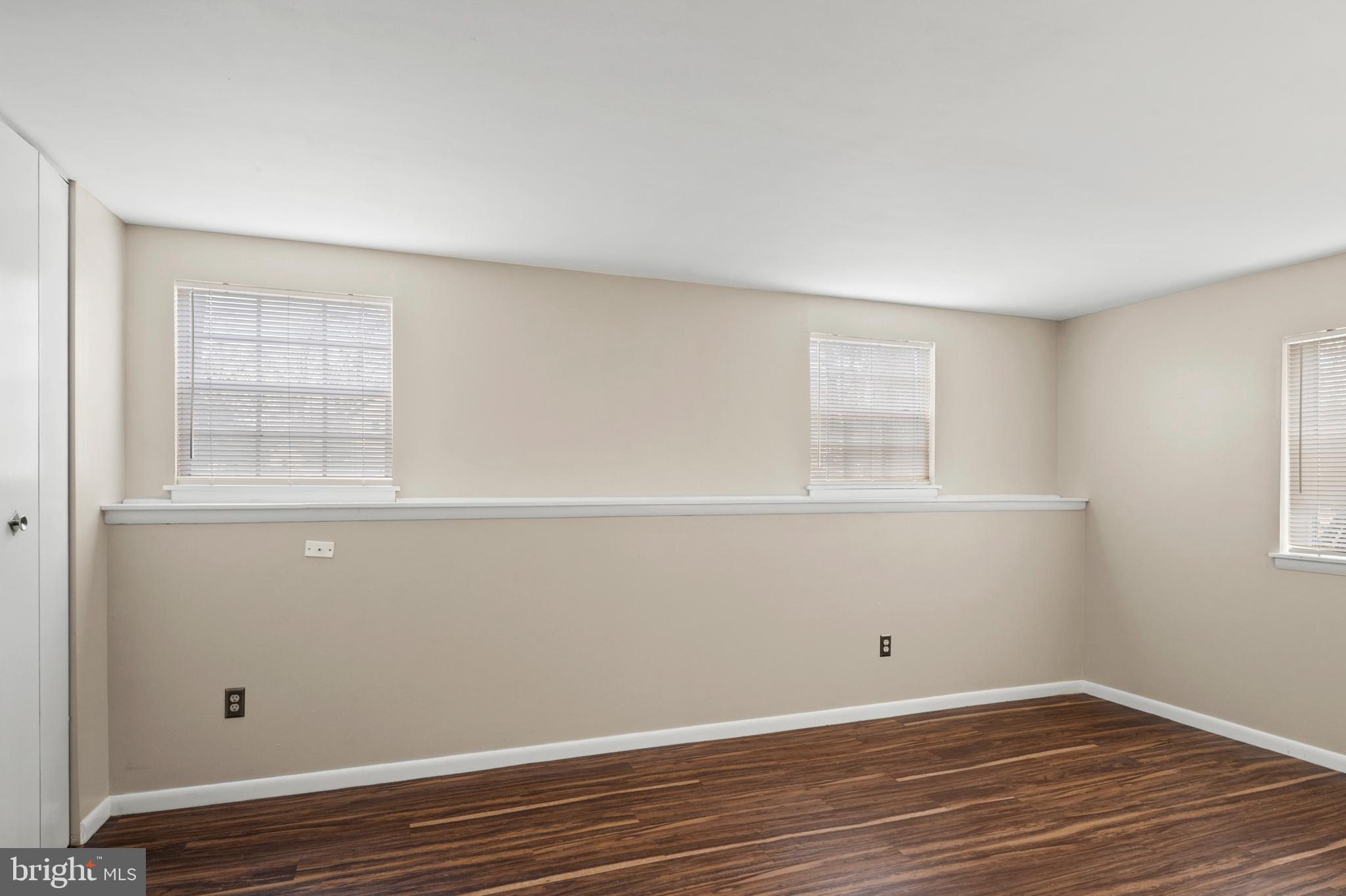 RIVERWOOD - Residential