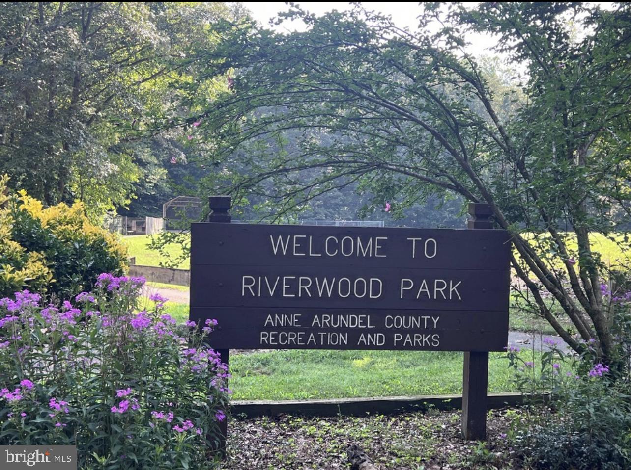 RIVERWOOD - Residential