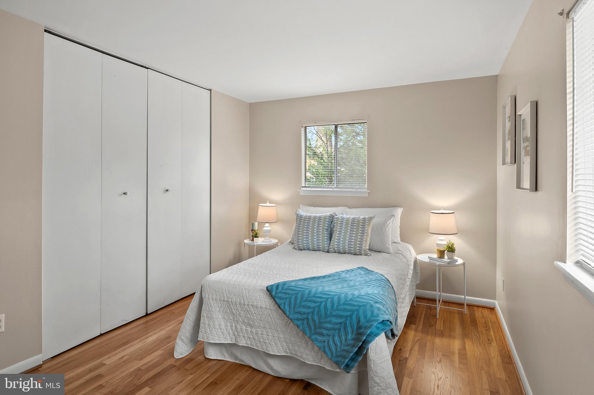 RIVERWOOD - Residential