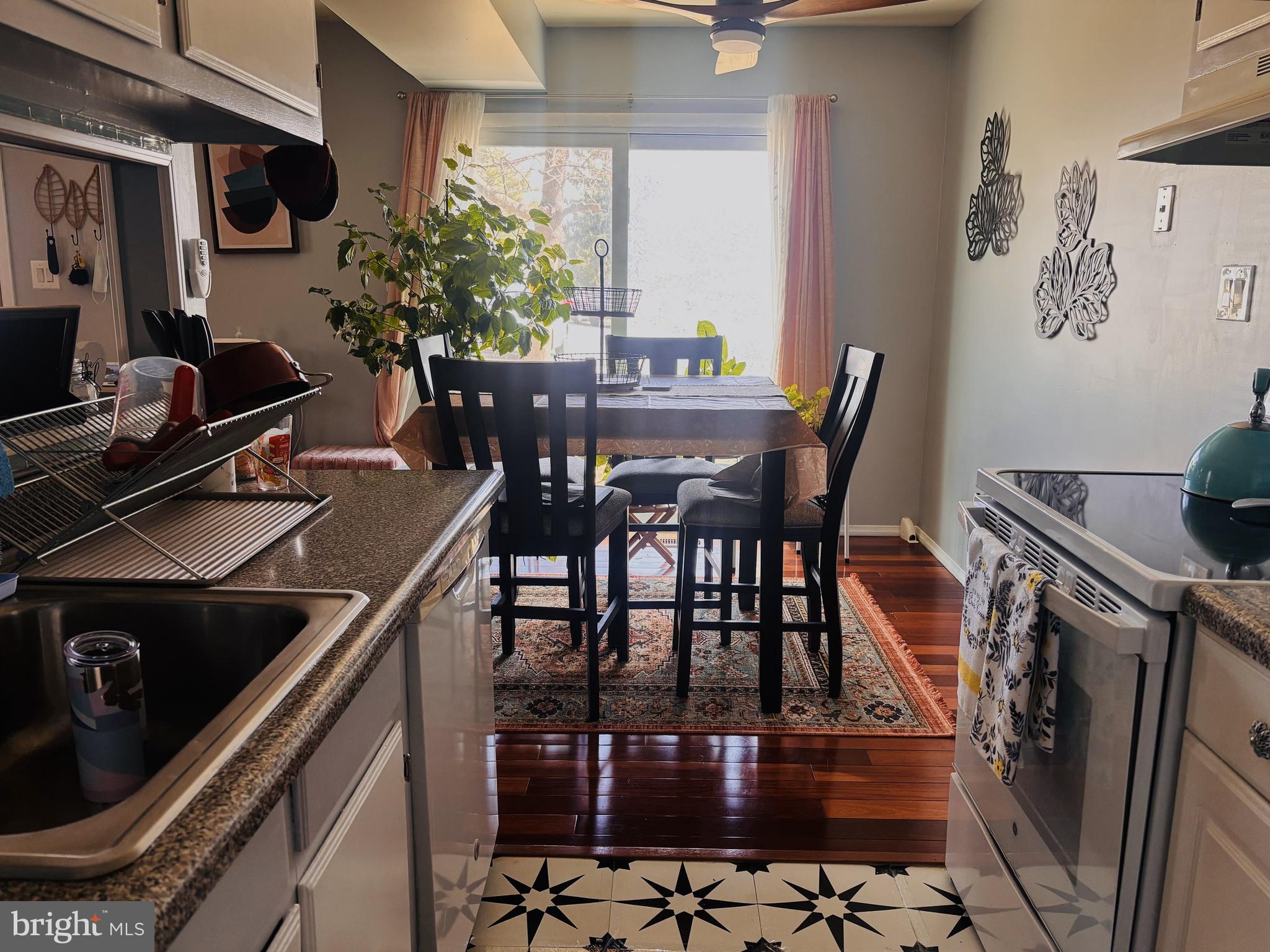 BROOKSHIRE/CRYSTAL RIDGE - Residential