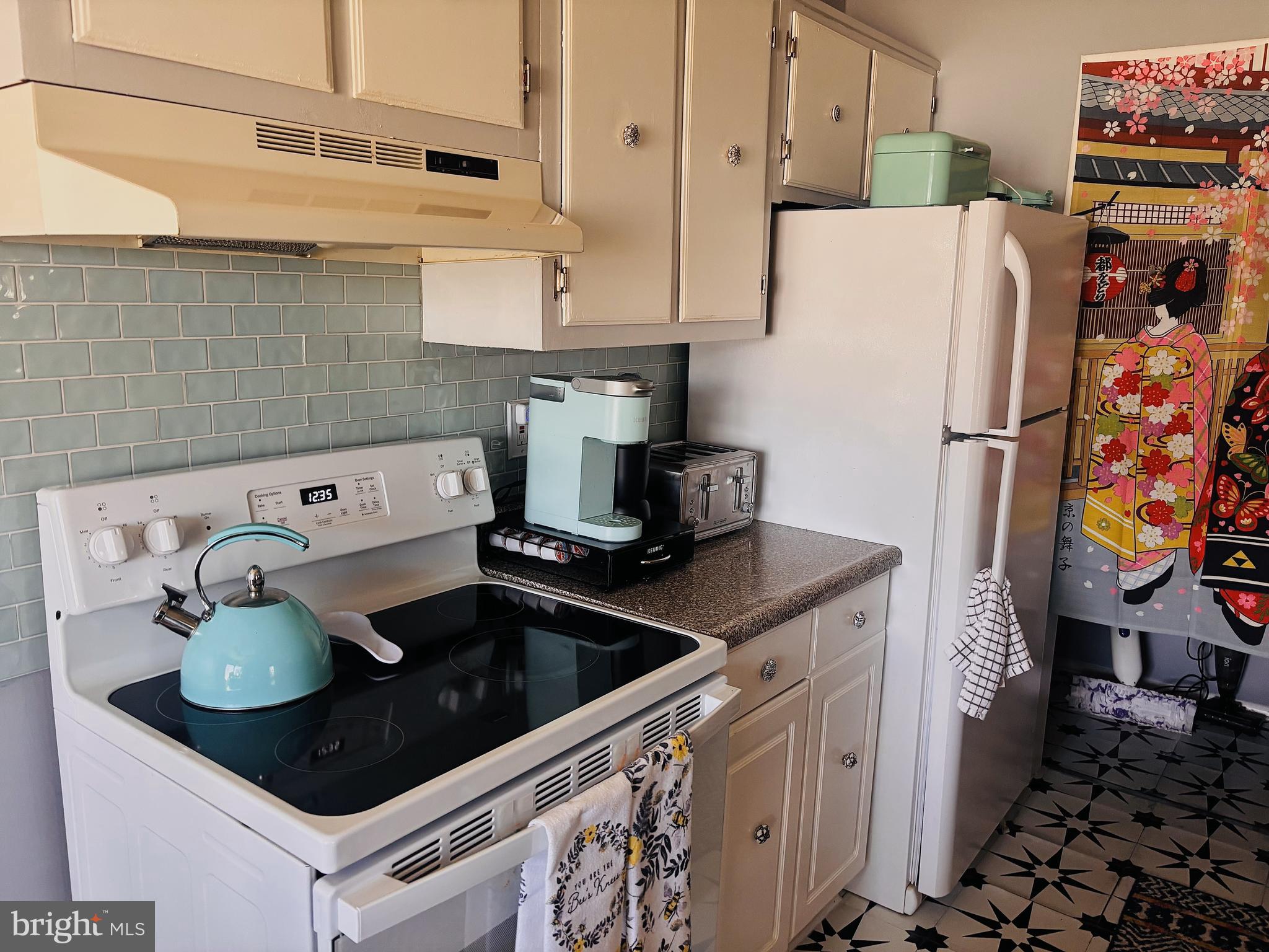 BROOKSHIRE/CRYSTAL RIDGE - Residential