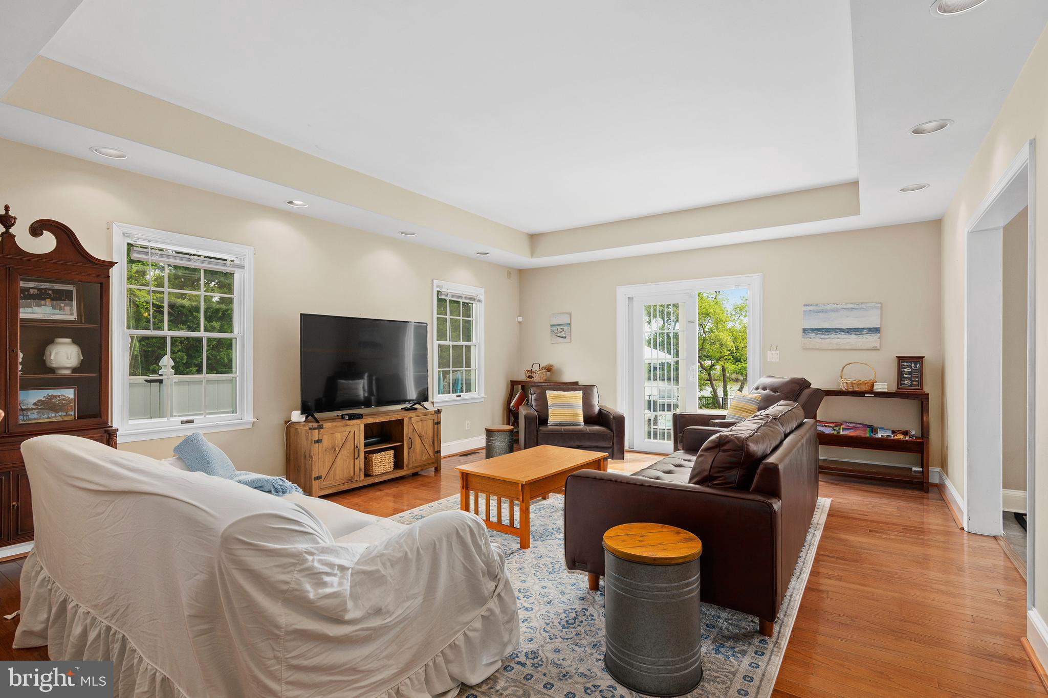 6011 SUNNYSIDE COURT