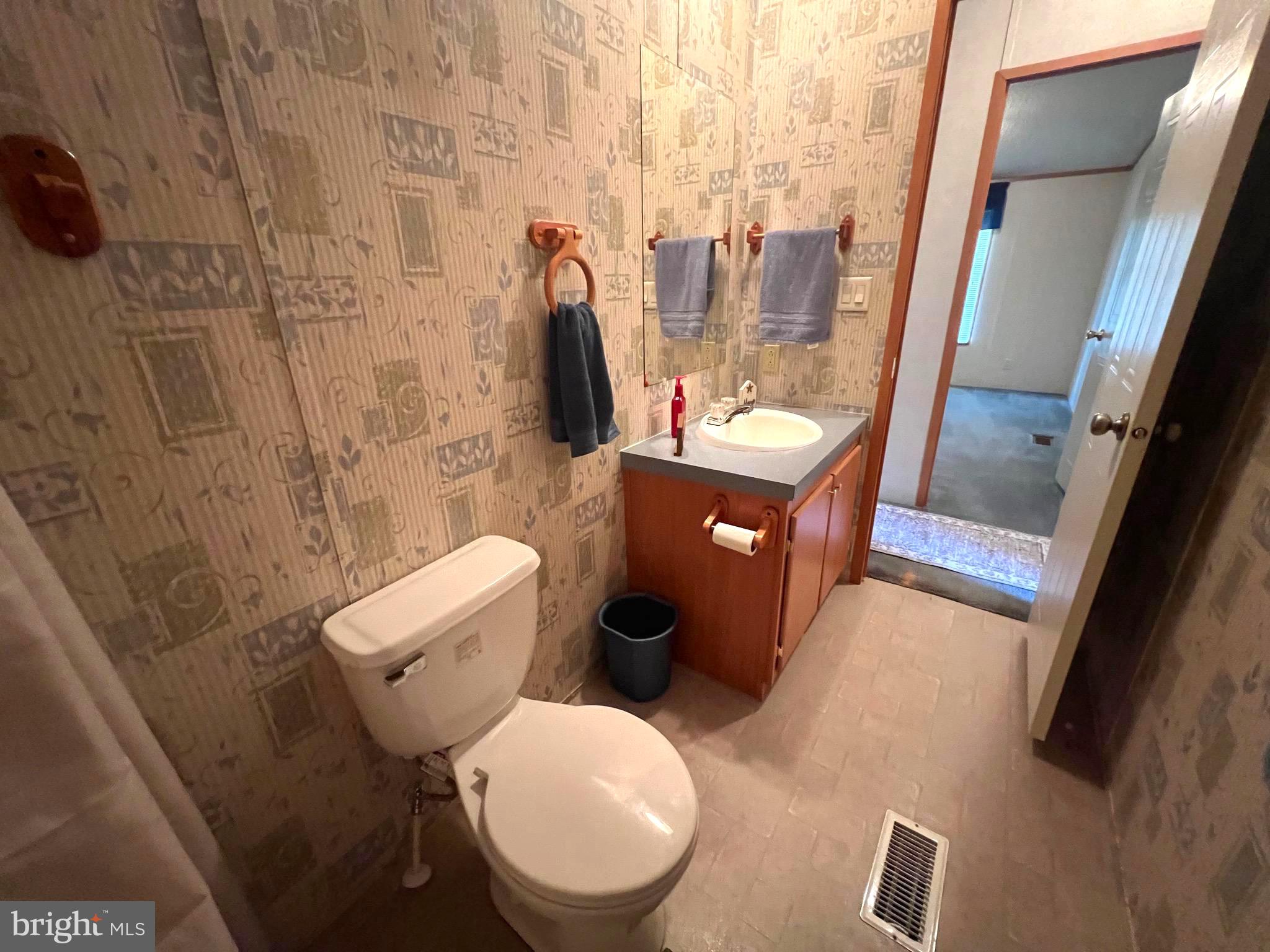 NONE UNRESTRICTED - Residential