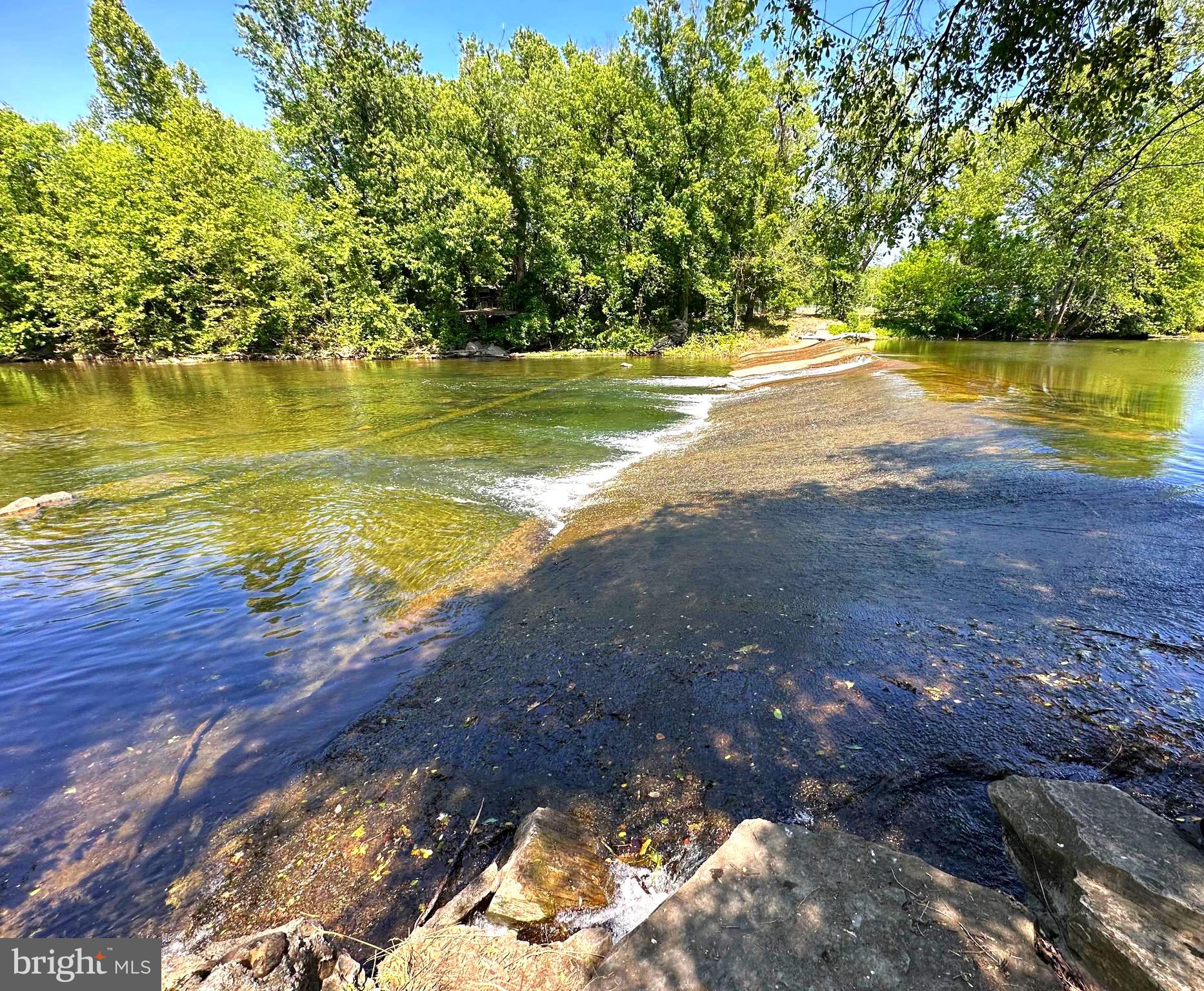 NONE UNRESTRICTED - Residential