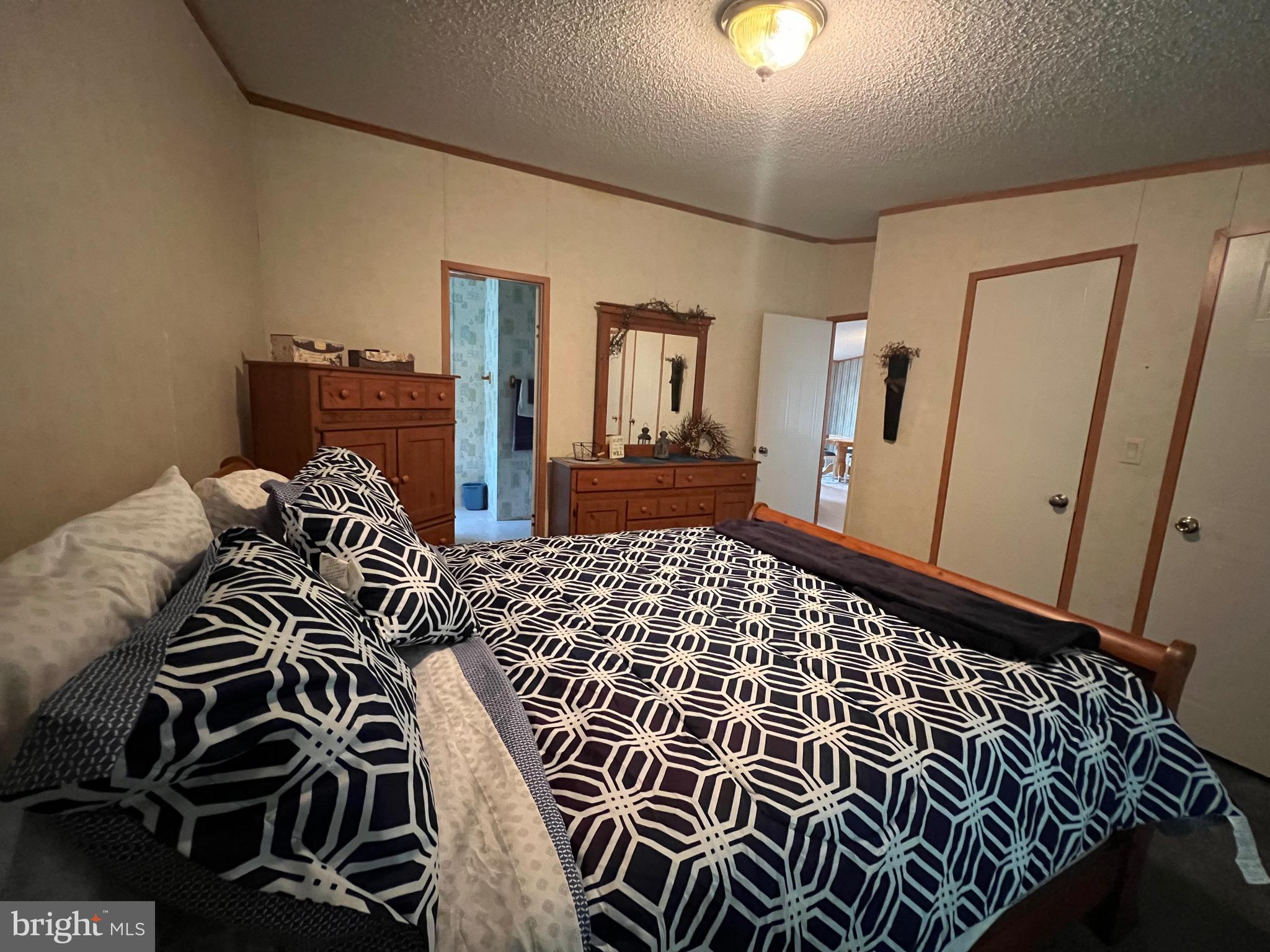 NONE UNRESTRICTED - Residential