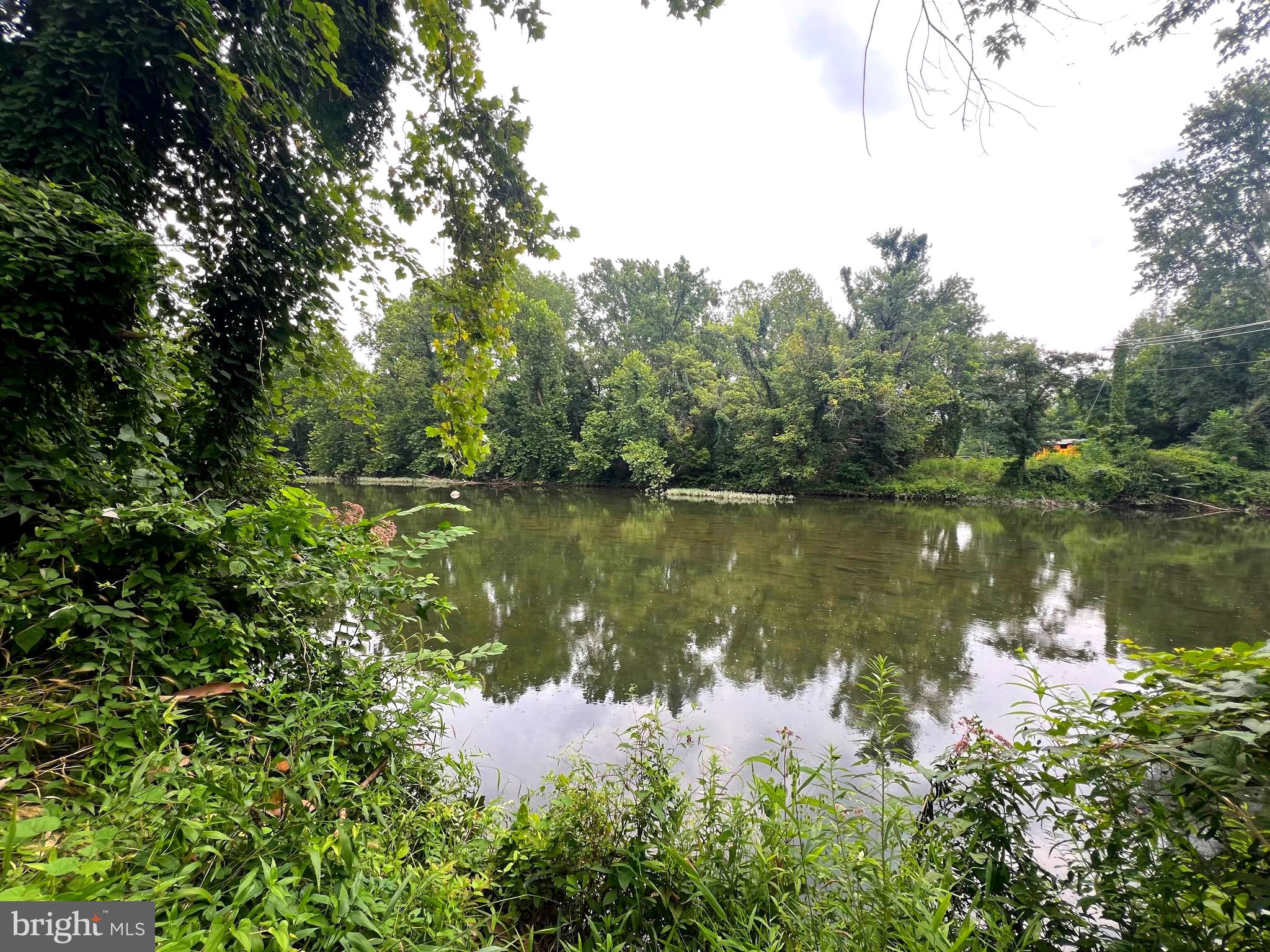 NONE UNRESTRICTED - Residential