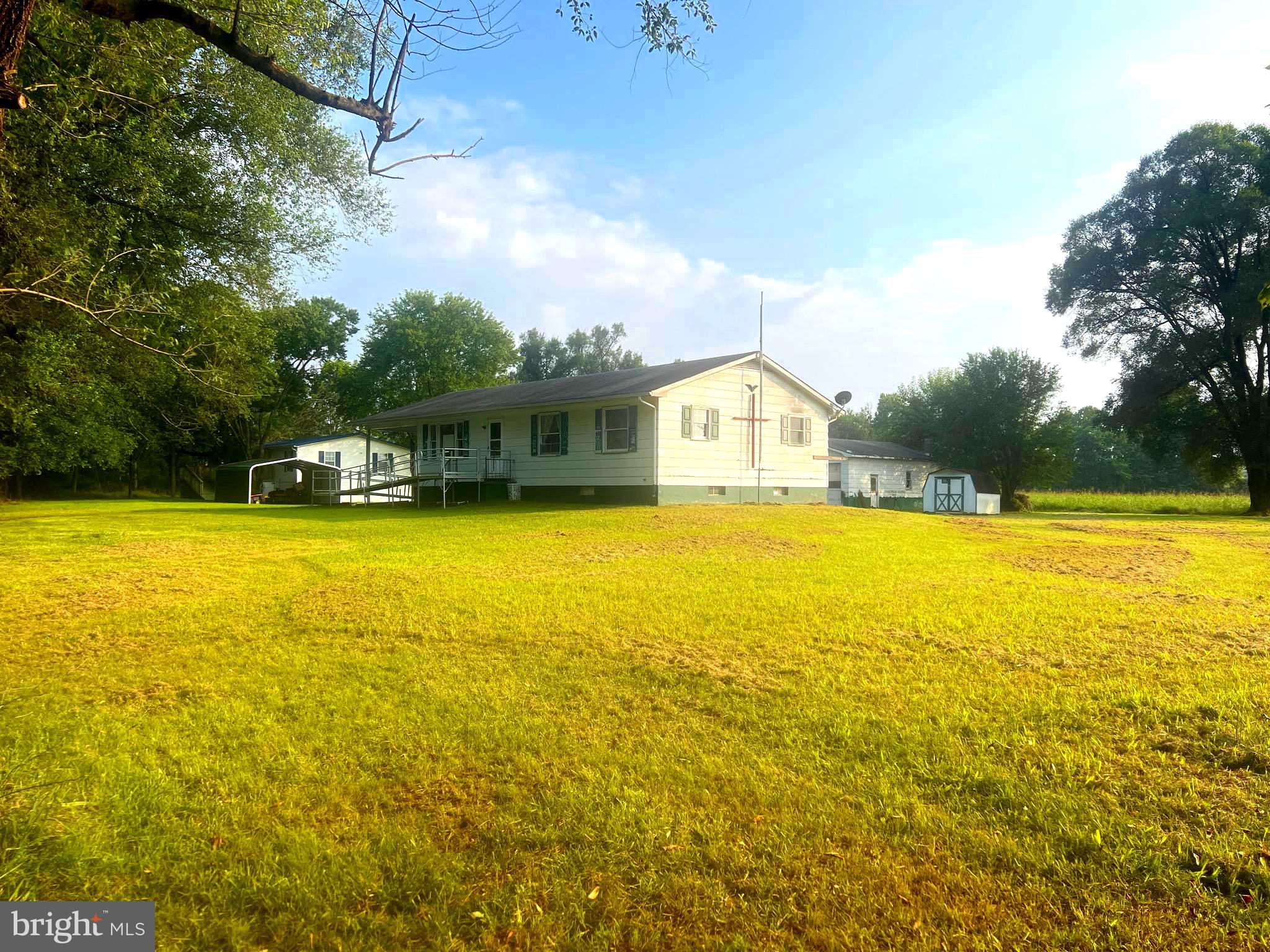 NONE UNRESTRICTED - Residential