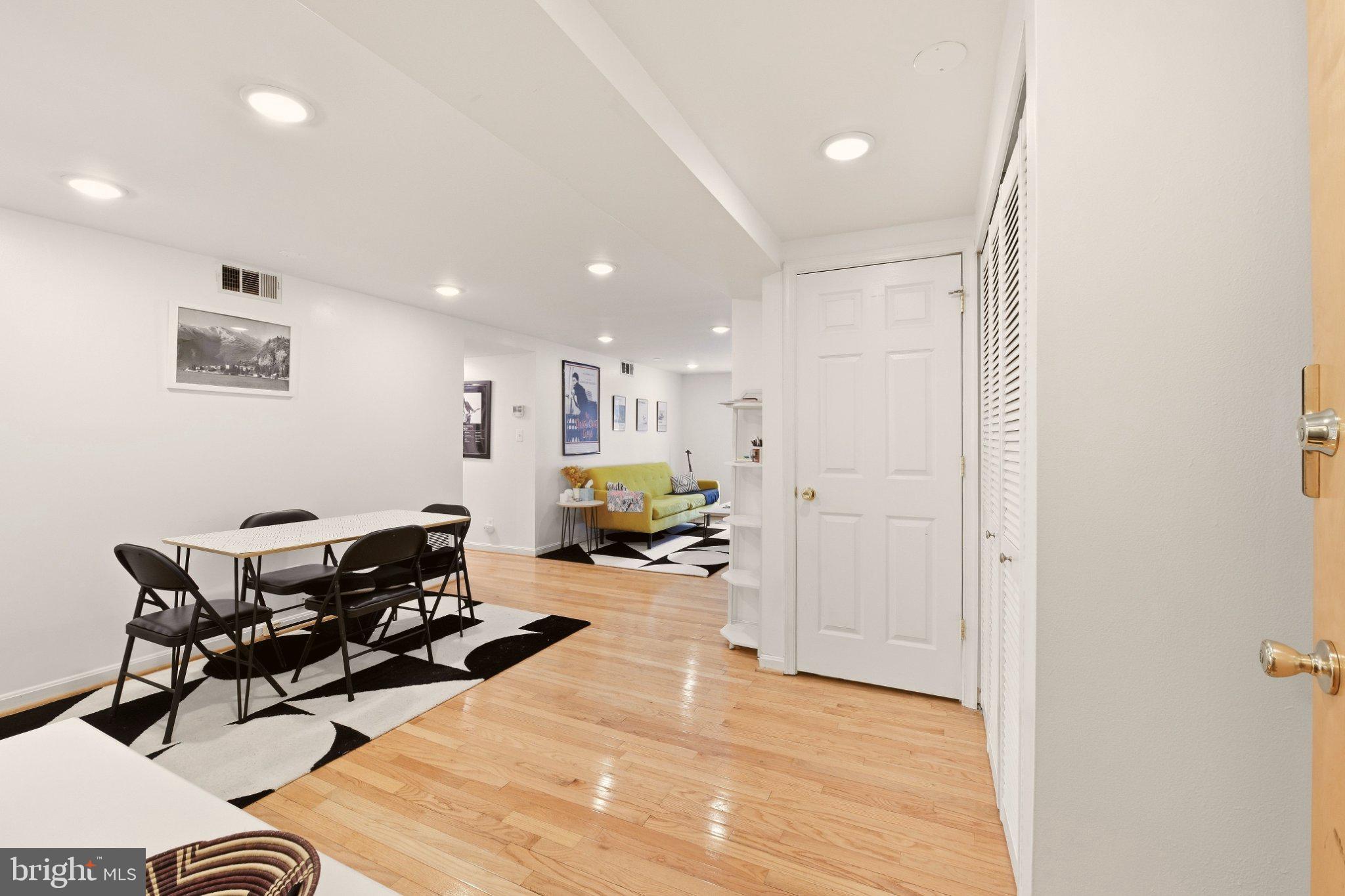 1930 NEW HAMPSHIRE AVENUE NW 4
