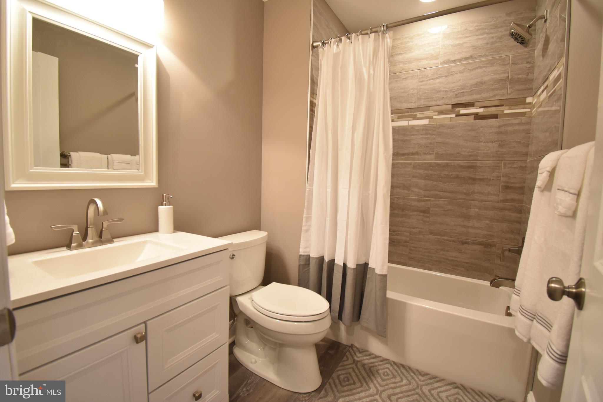 LINGANORE - Residential