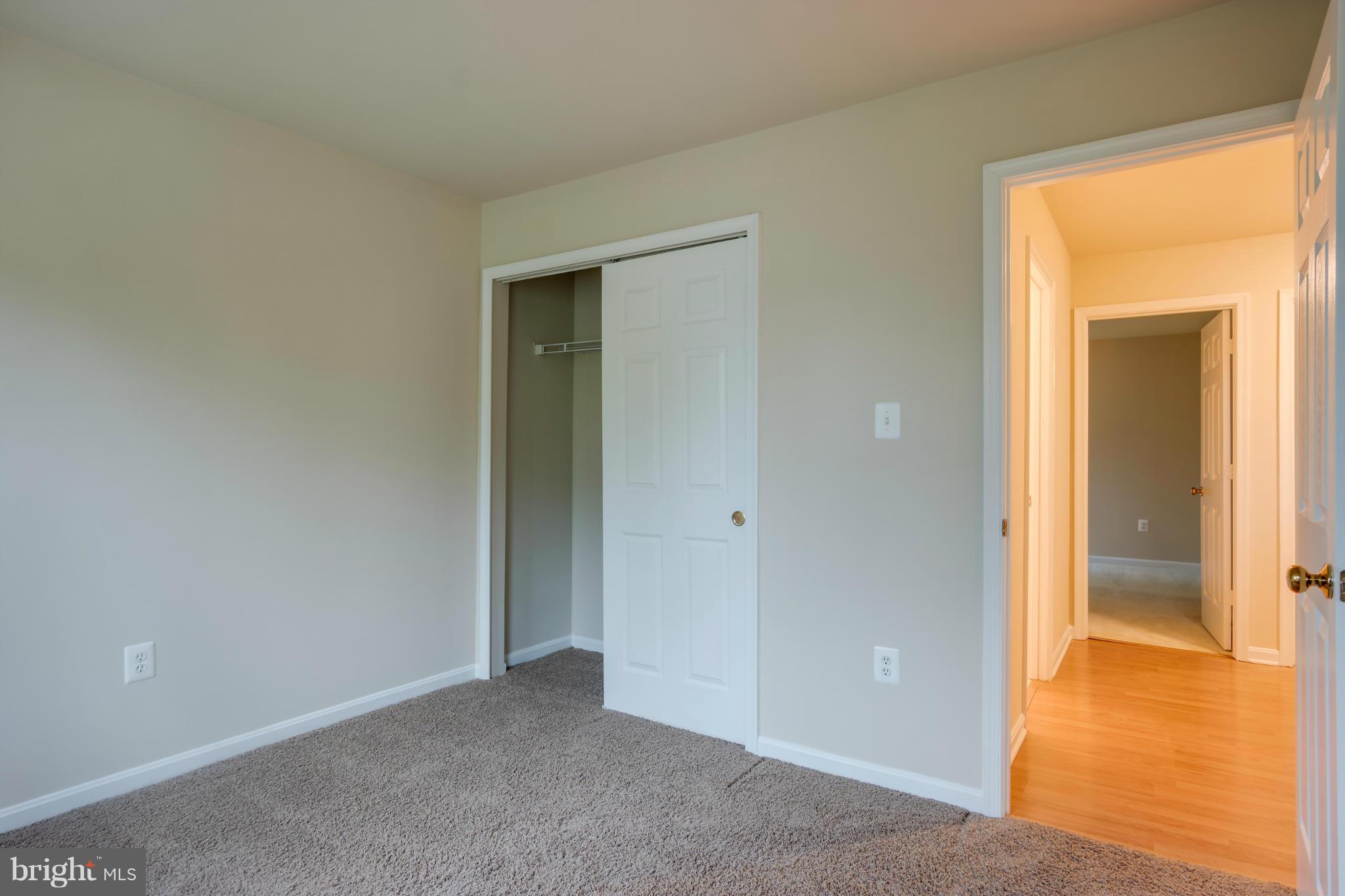 ASHBURN FARM - Residential