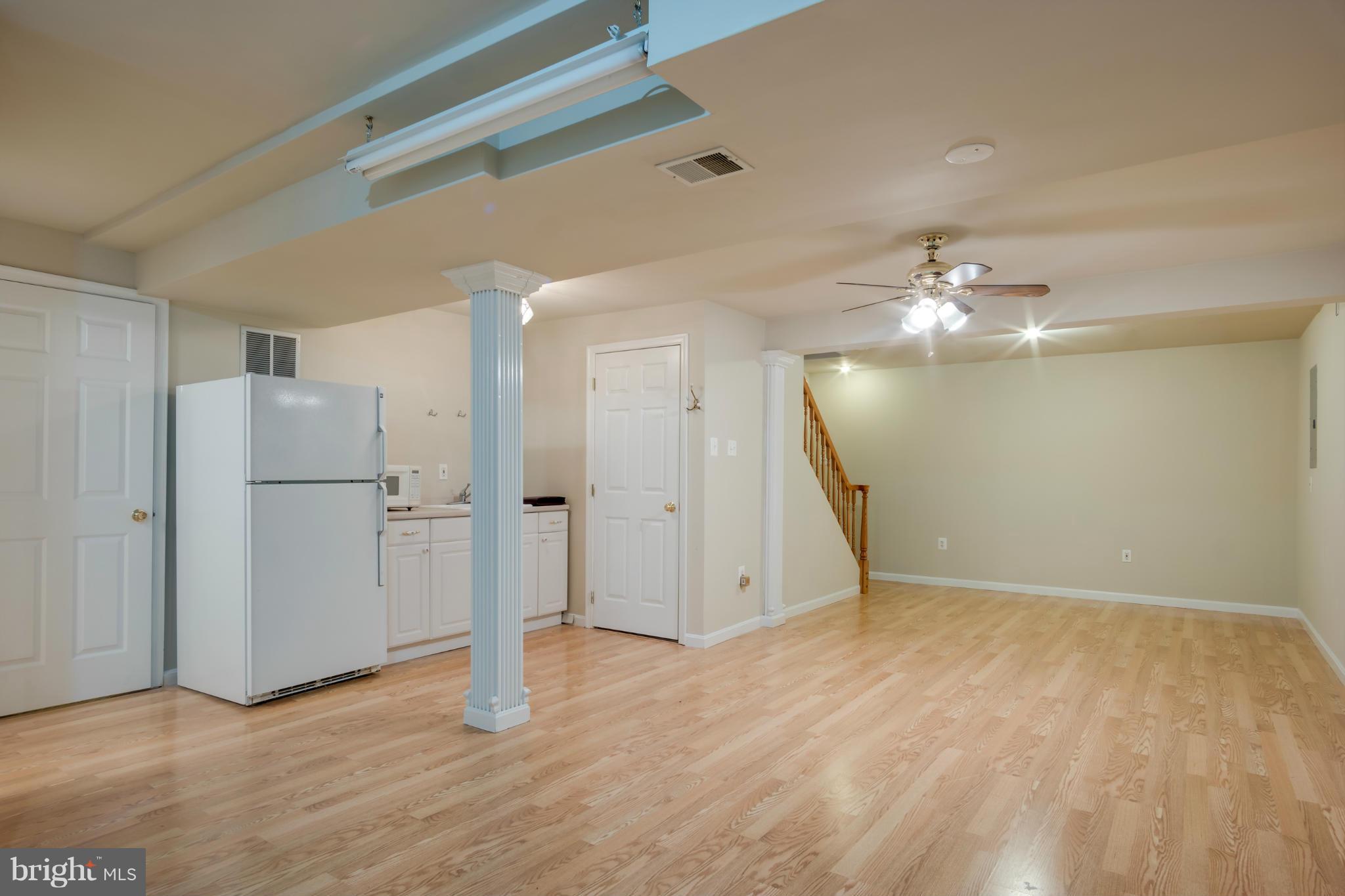 ASHBURN FARM - Residential