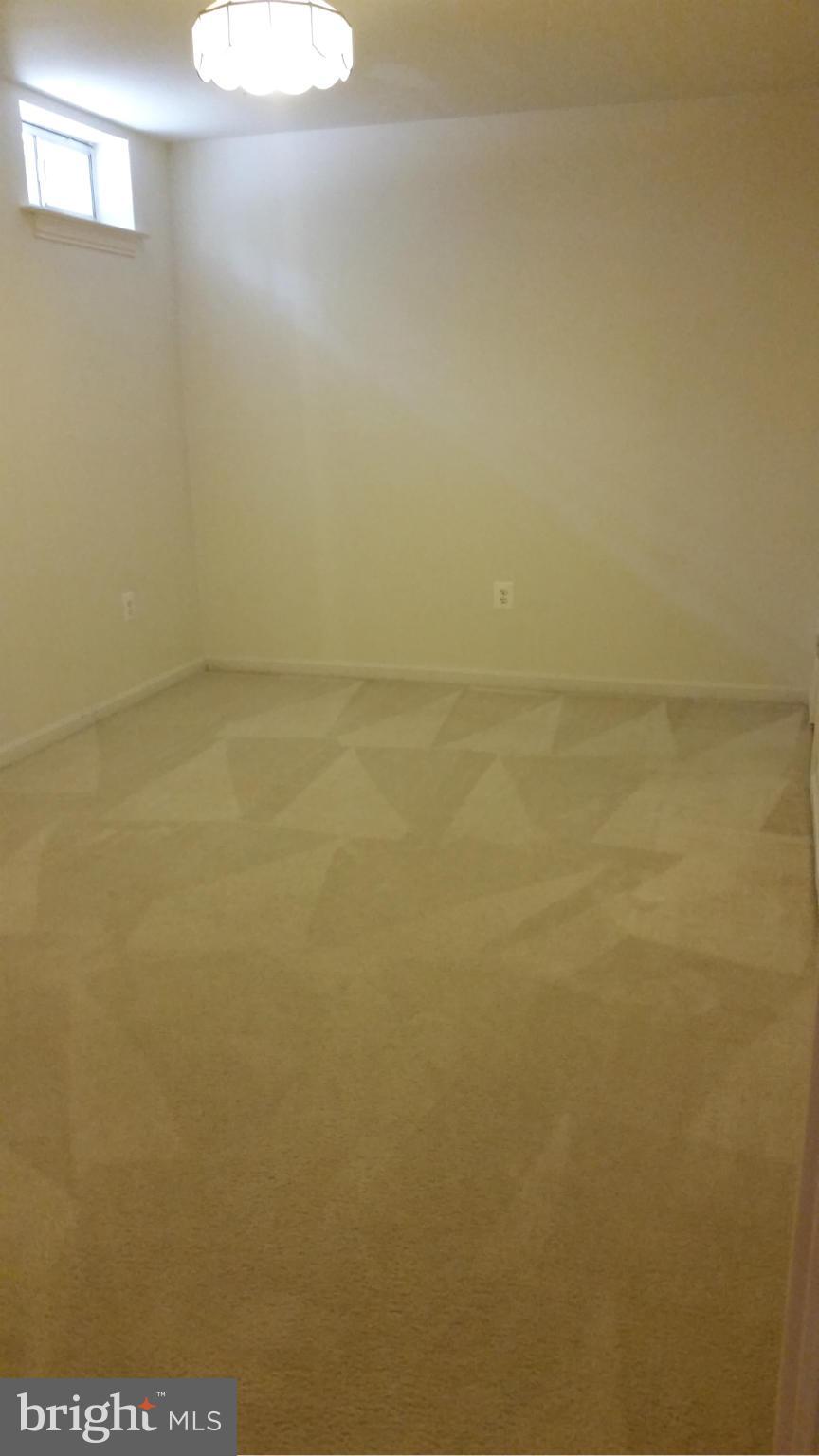 ASHBURN FARM - Residential