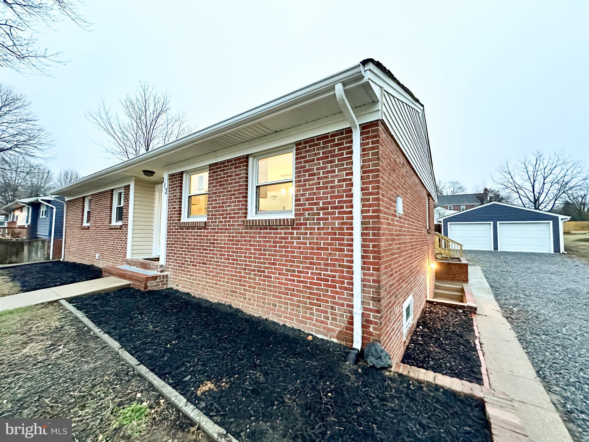 BOWLING GREEN - Residential