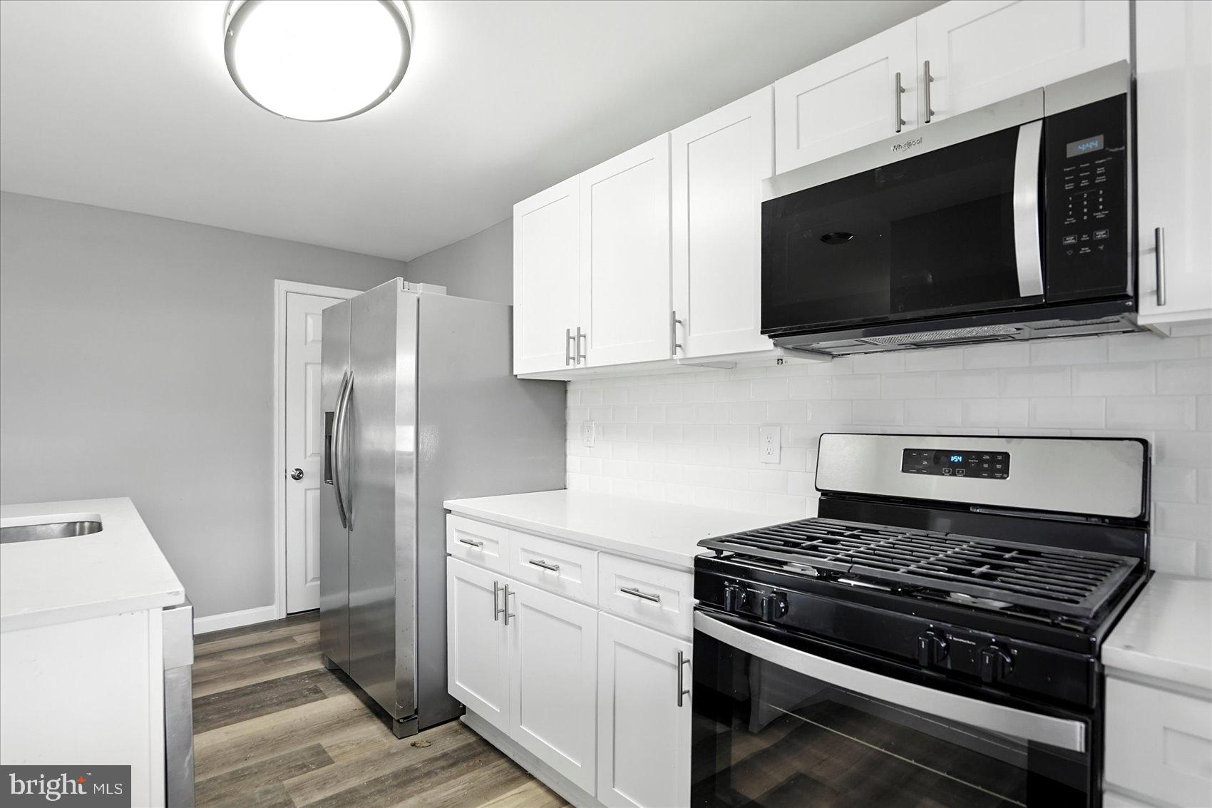 ACADEMY HEIGHTS - Residential