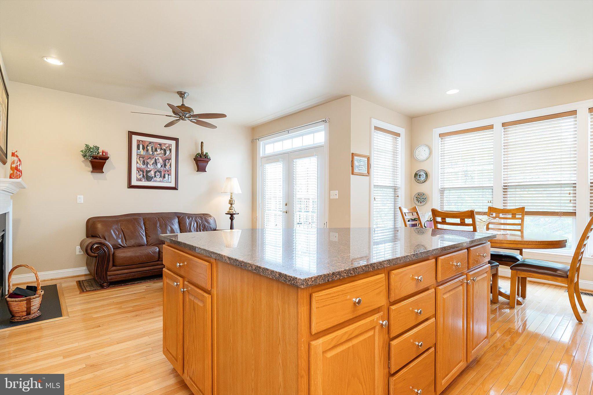 LAKES AT RED ROCK - Residential