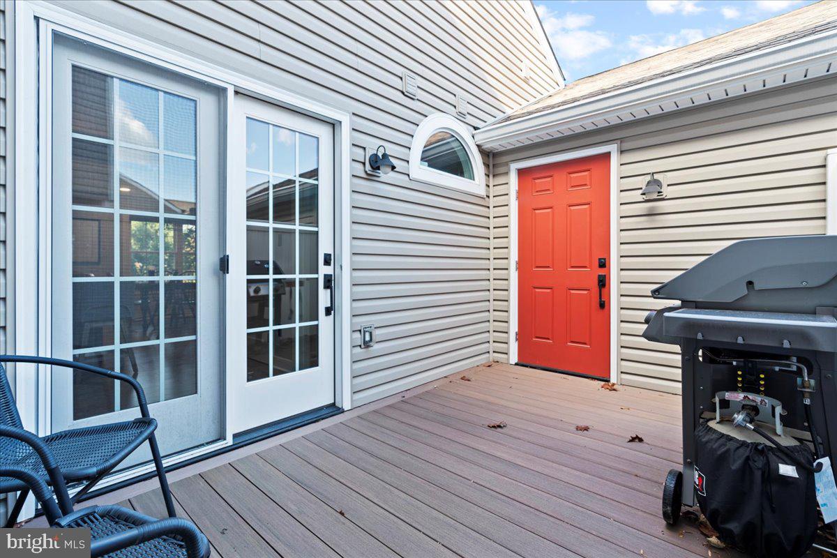 VILLAGE SHIRES - Residential