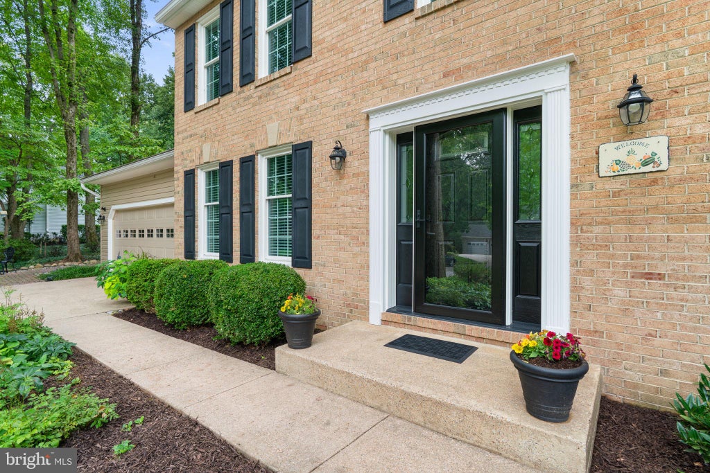 Photo of 6089 Covington Road, COLUMBIA, MD 21044 (MLS # MDHW2072286)