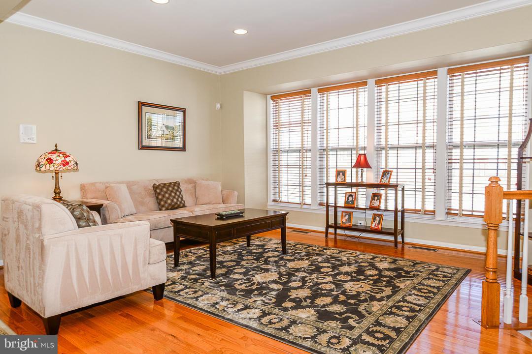 LAUREL HIGHLANDS - Residential